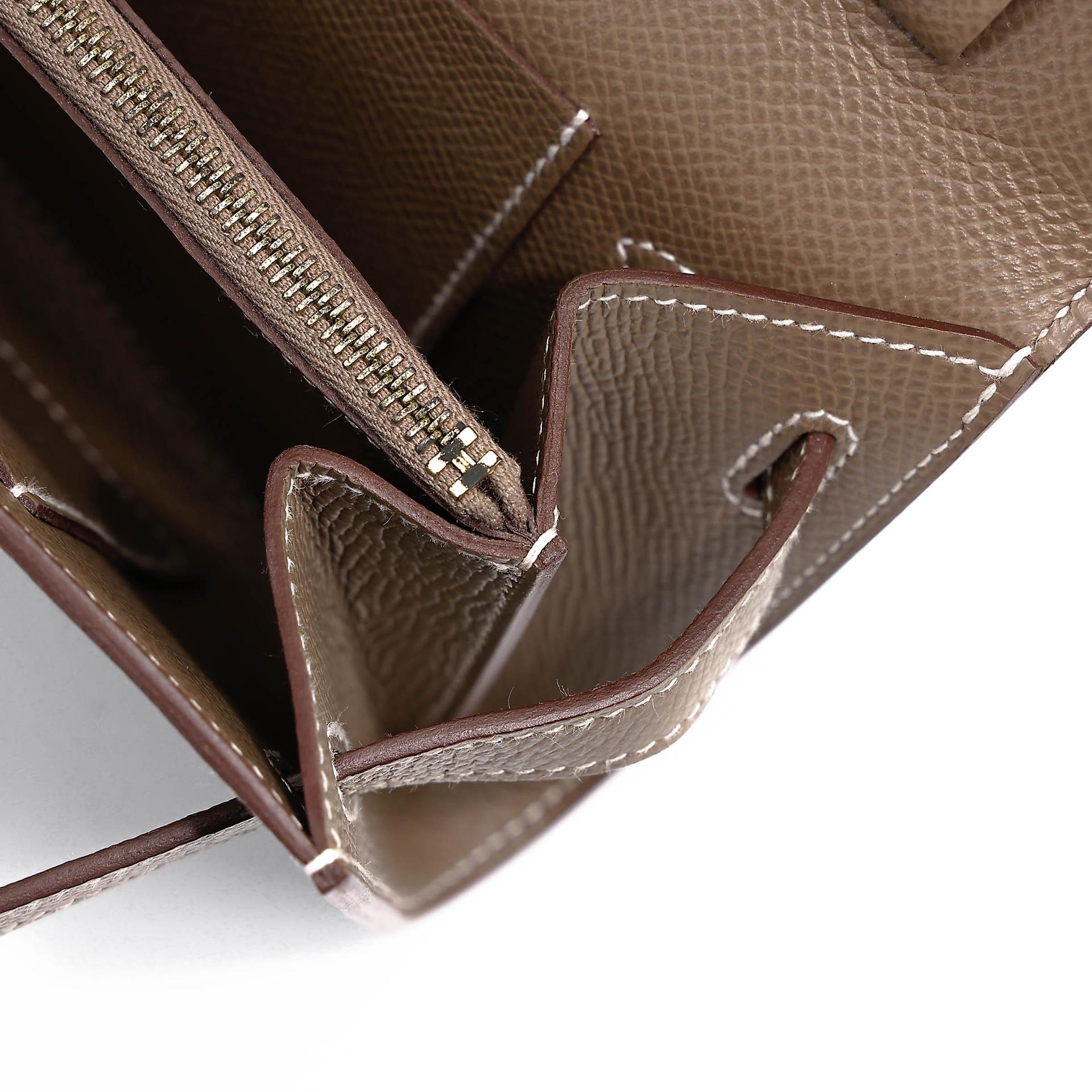 未使用保存品 HERMÈS 愛馬仕 Kelly To Go 錢包 18 大象灰 Etoupe Epsom皮 金扣 Z刻 2021年 - 16