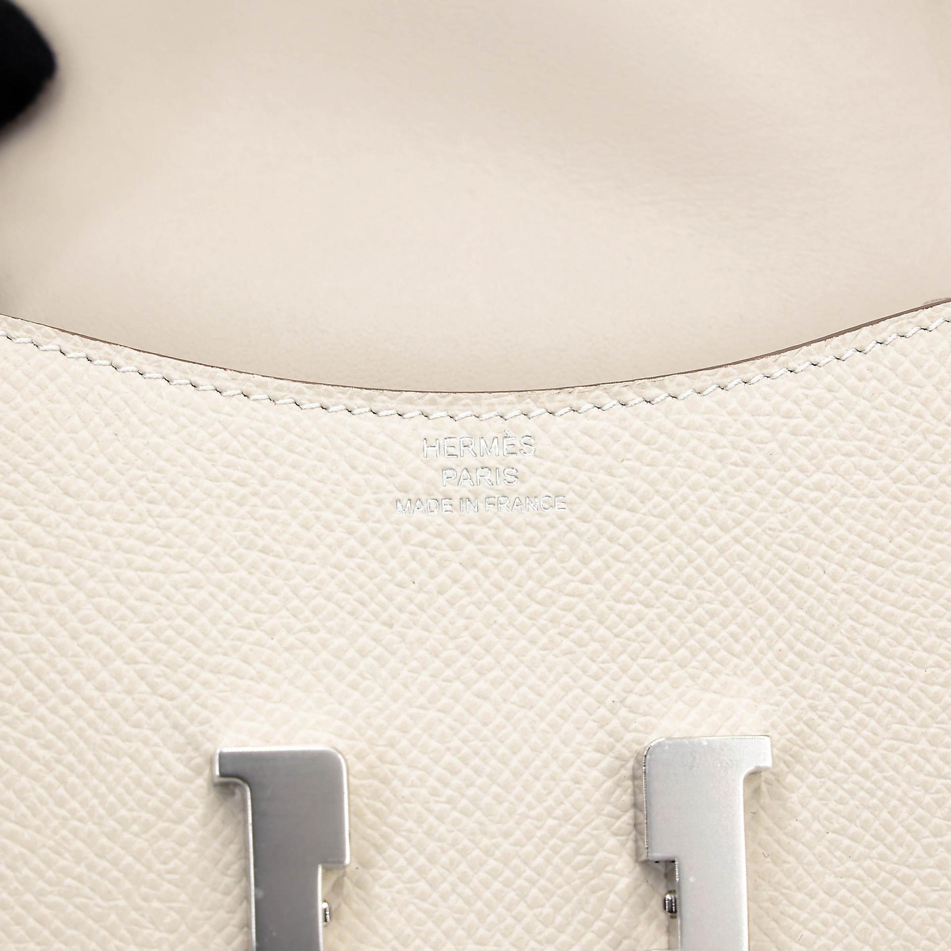 全新 HERMÈS 爱马仕 Constance Slim 钱包 10 奶昔白 Craie Epsom皮 银扣 K刻 2025年 - 12