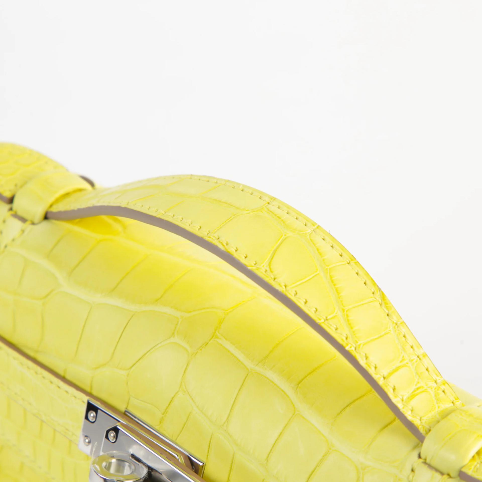Brand New ( Rank N ) HERMÈS Kelly Pochette Lime (9R) Matte Alligator Palladium hardware K (2025) - 3