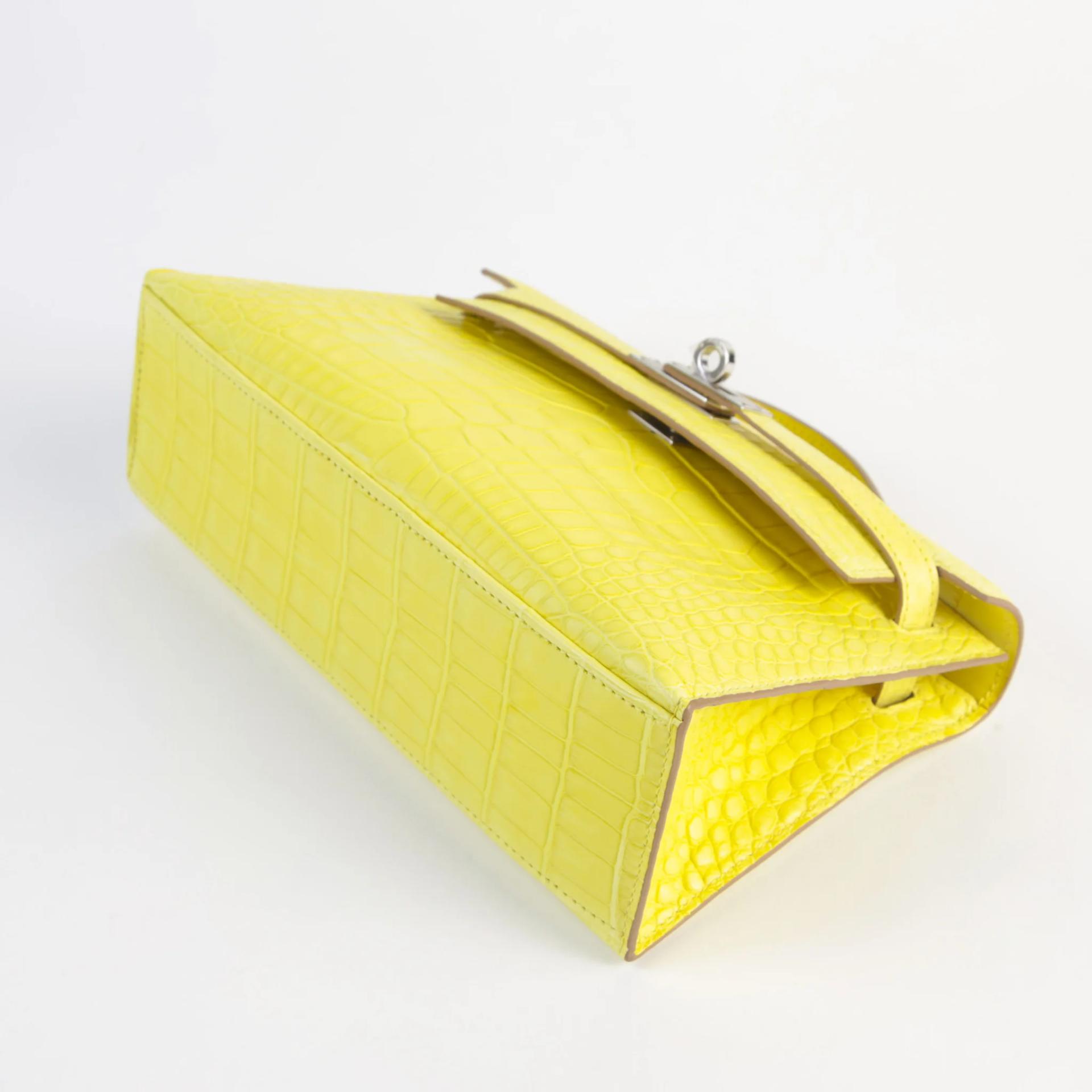 Brand New ( Rank N ) HERMÈS Kelly Pochette Lime (9R) Matte Alligator Palladium hardware K (2025) - 5