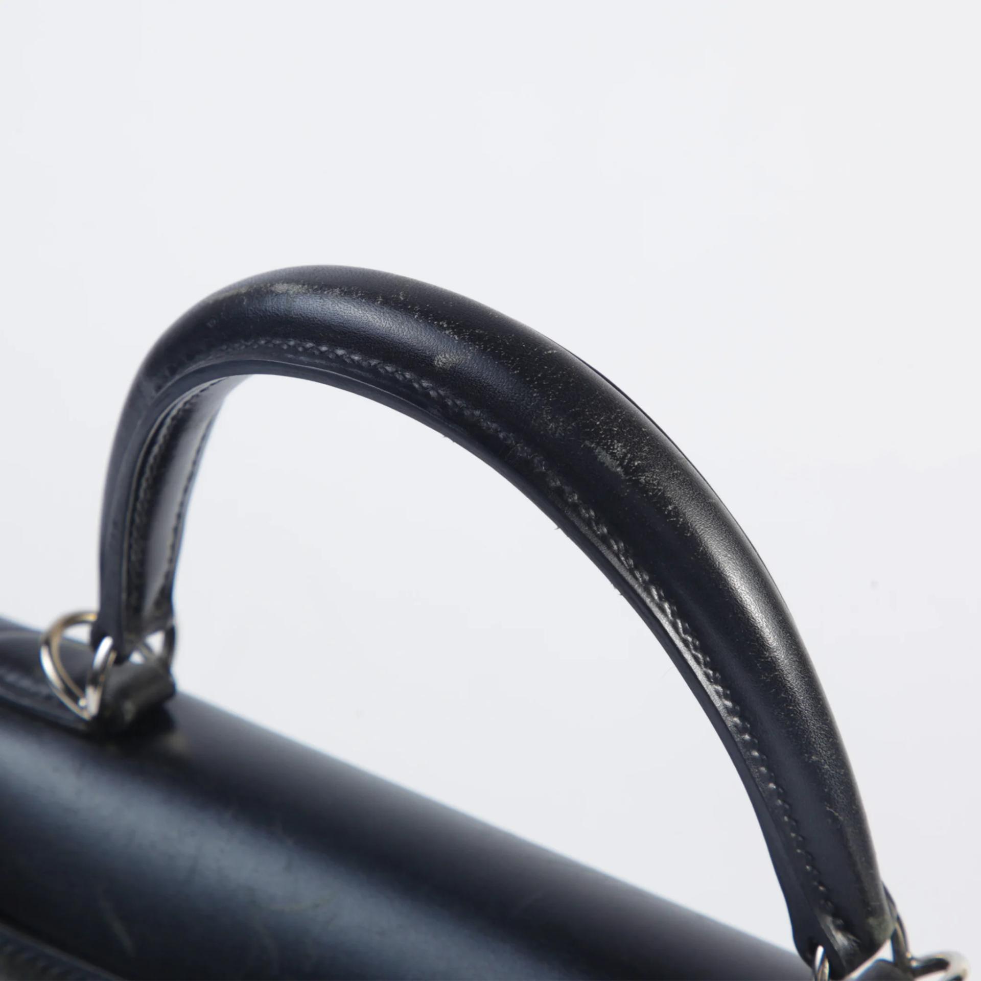Good ( Rank AB) HERMÈS Kelly 25 Sellier Noir (89) Box-calf Palladium hardware Square L (2008) - 3