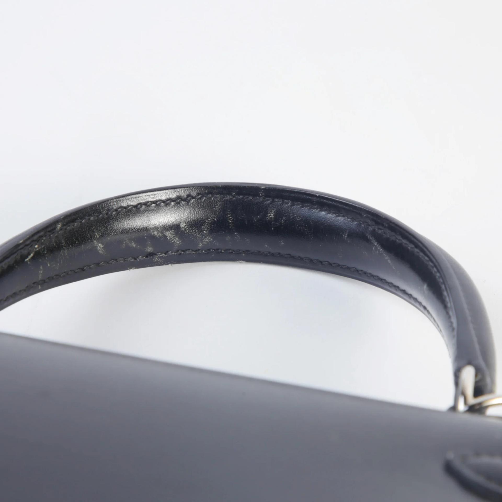 Good ( Rank AB) HERMÈS Kelly 25 Sellier Noir (89) Box-calf Palladium hardware Square L (2008) - 4