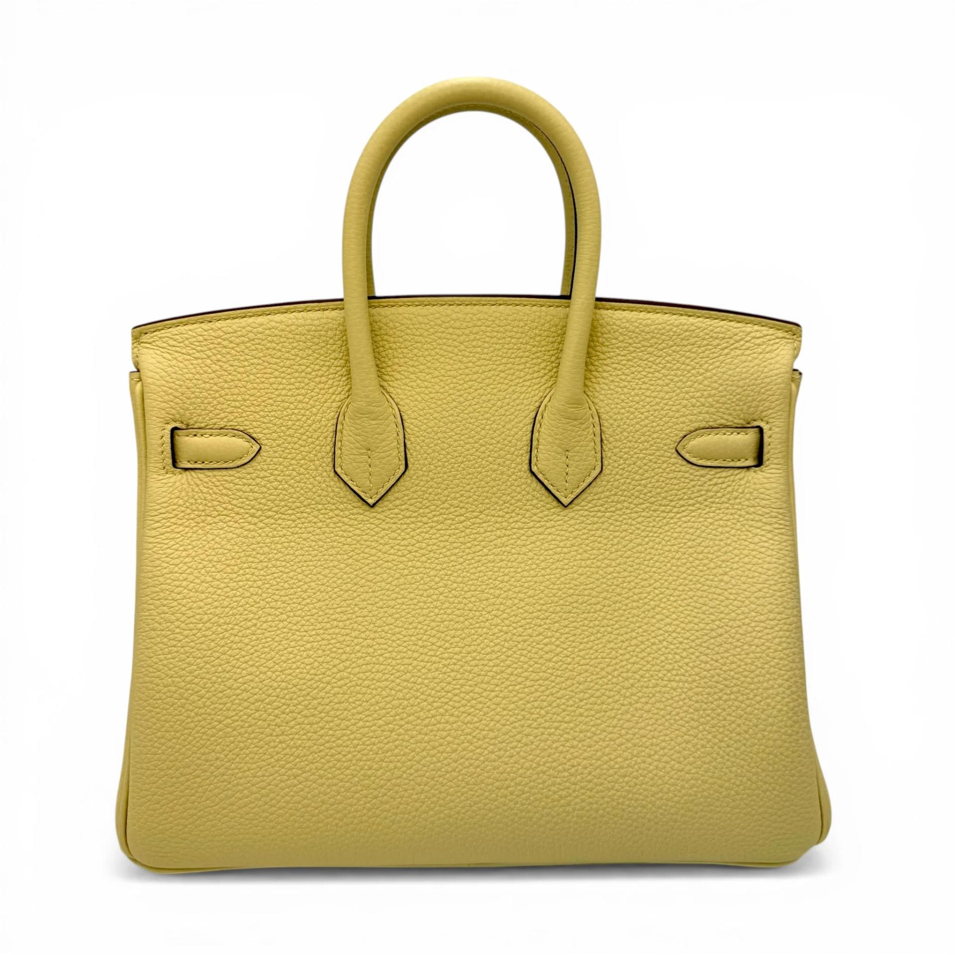 Excellent ( Rank SA ) HERMÈS Birkin 25 Jaune Poussin (1Z) Togo Palladium hardware B (2023) - 2