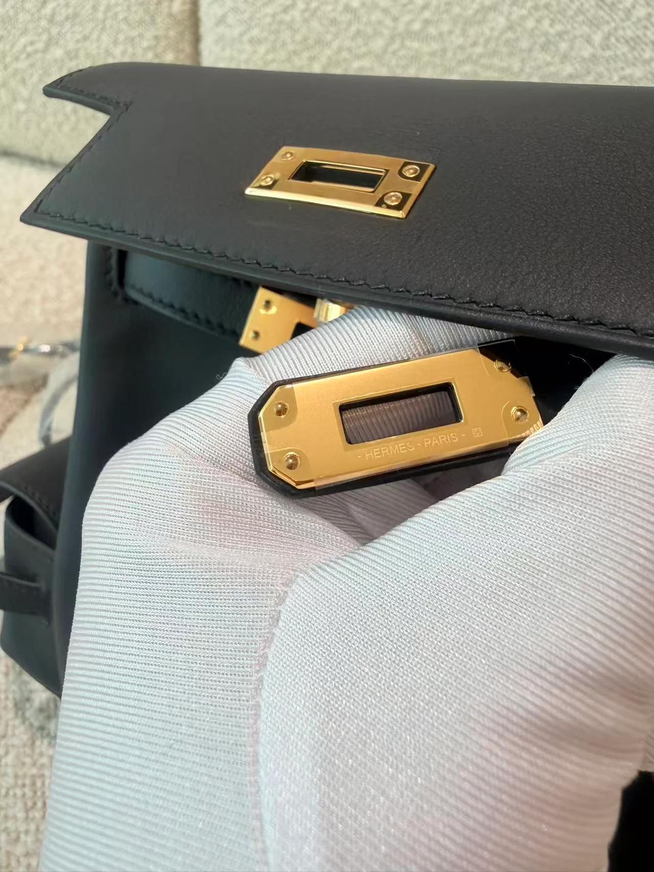Brand New ( Rank N ) HERMÈS Kelly Jump Noir (89) Swift Gold hardware K (2025) - 14