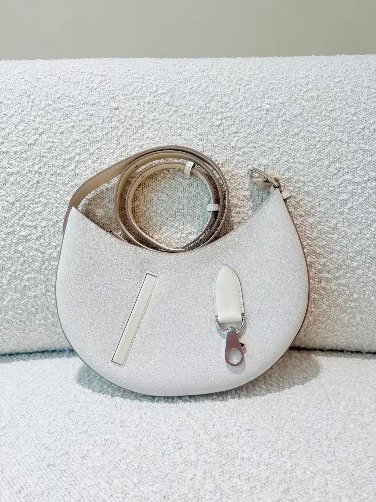 Brand New ( Rank N ) HERMÈS P'tit Arcon Shoulder bag Craie (10) Togo Swift Palladium hardware K (2025) - 4