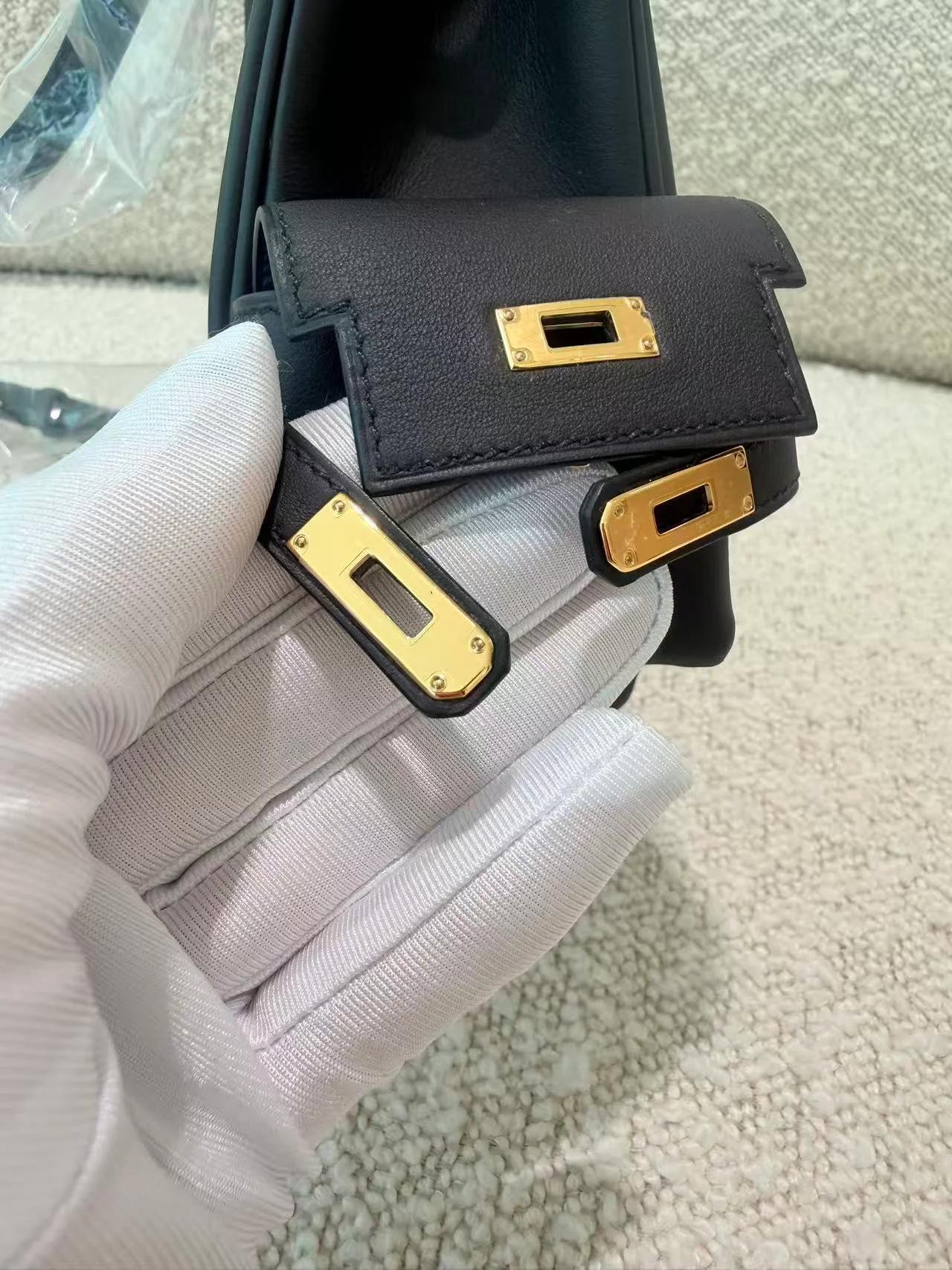 Brand New ( Rank N ) HERMÈS Kelly Jump Noir (89) Swift Gold hardware K (2025) - 15