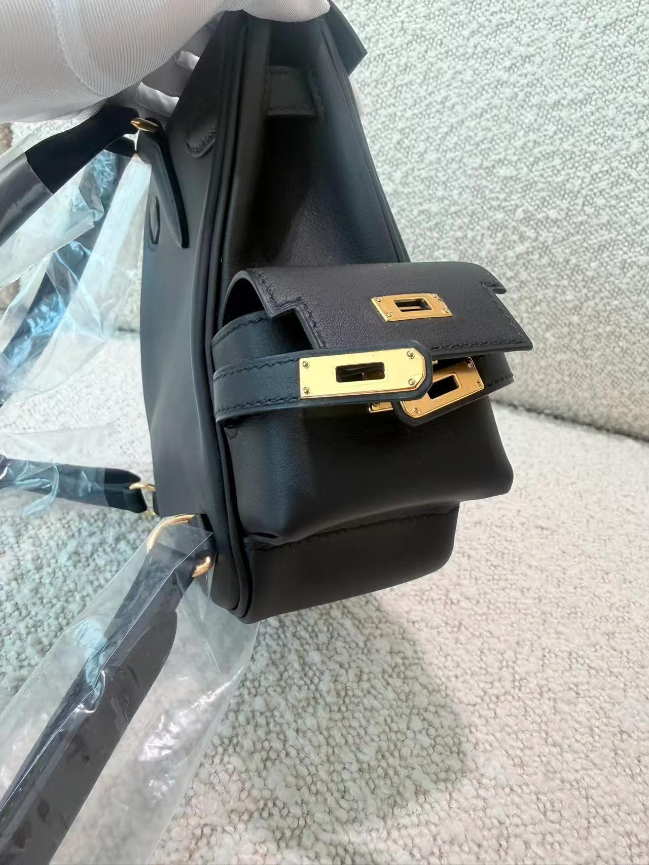 Brand New ( Rank N ) HERMÈS Kelly Jump Noir (89) Swift Gold hardware K (2025) - 9