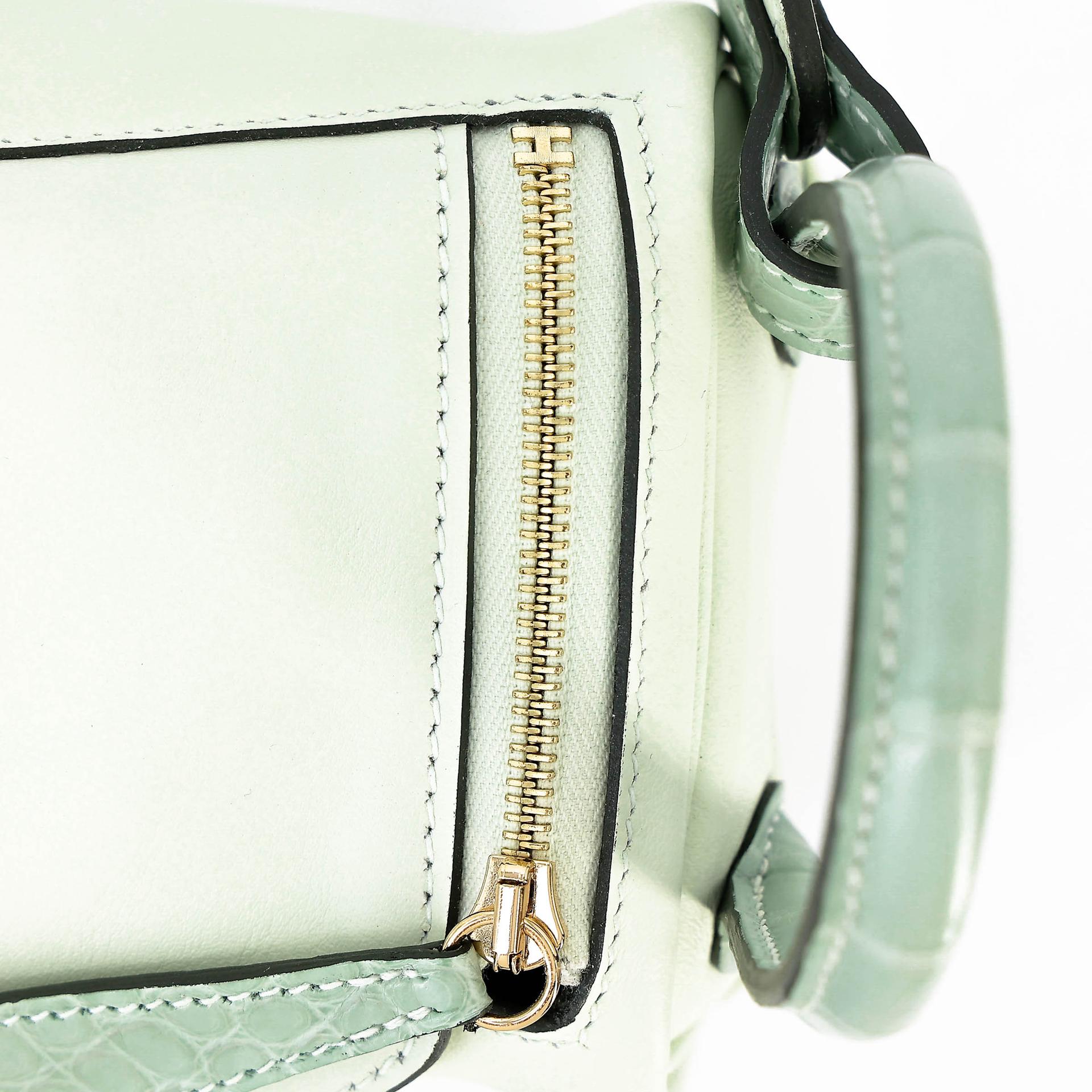 Excellent ( Rank SA ) HERMÈS Mini Lindy Touch Vert Fizz (0S) Vert d’Eau (6U) Swift Matte Alligator Gold hardware B (2023) - 10