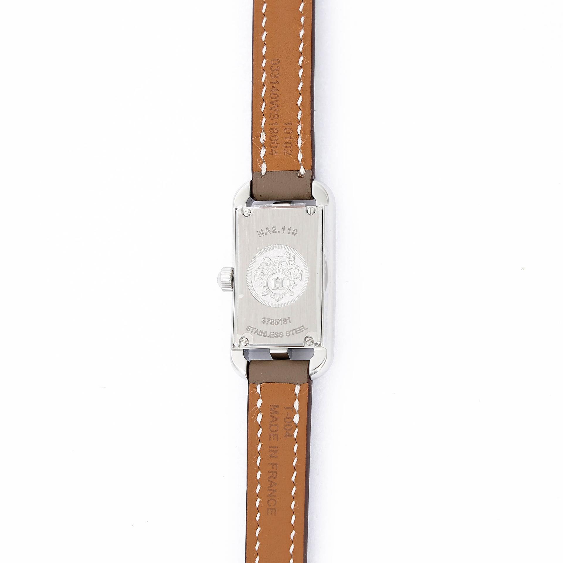 Brand New ( Rank N ) HERMÈS Nantucket watch, PM, 29 mm Etoupe (18) Stainless steel Swift Palladium hardware - 6