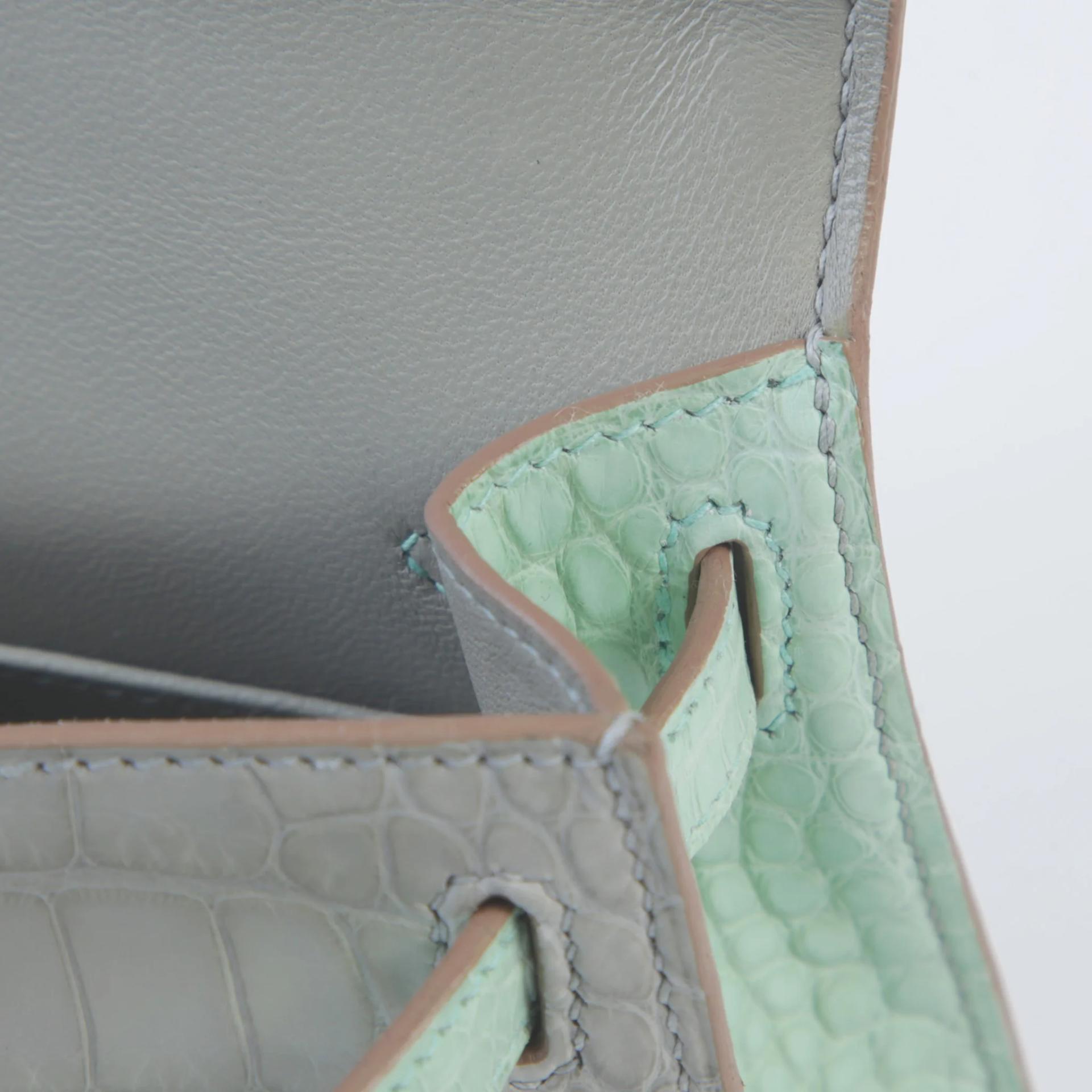 Unused ( Rank NS ) HERMÈS Special Order Mini Kelly II Gris Perle (80) Vert d’Eau (6U) Matte Alligator Palladium hardware U (2022) - 11
