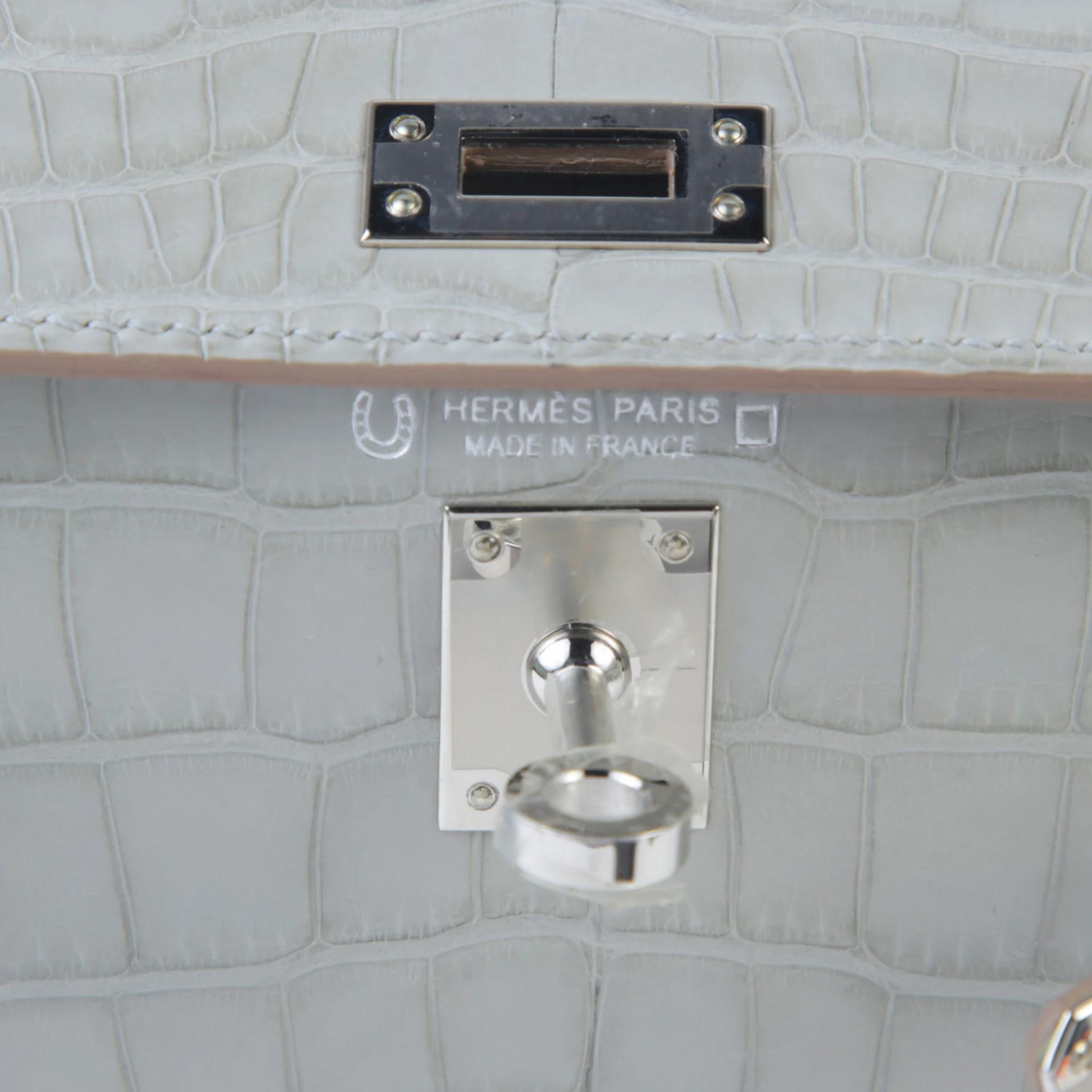 Unused ( Rank NS ) HERMÈS Special Order Mini Kelly II Gris Perle (80) Vert d’Eau (6U) Matte Alligator Palladium hardware U (2022) - 9