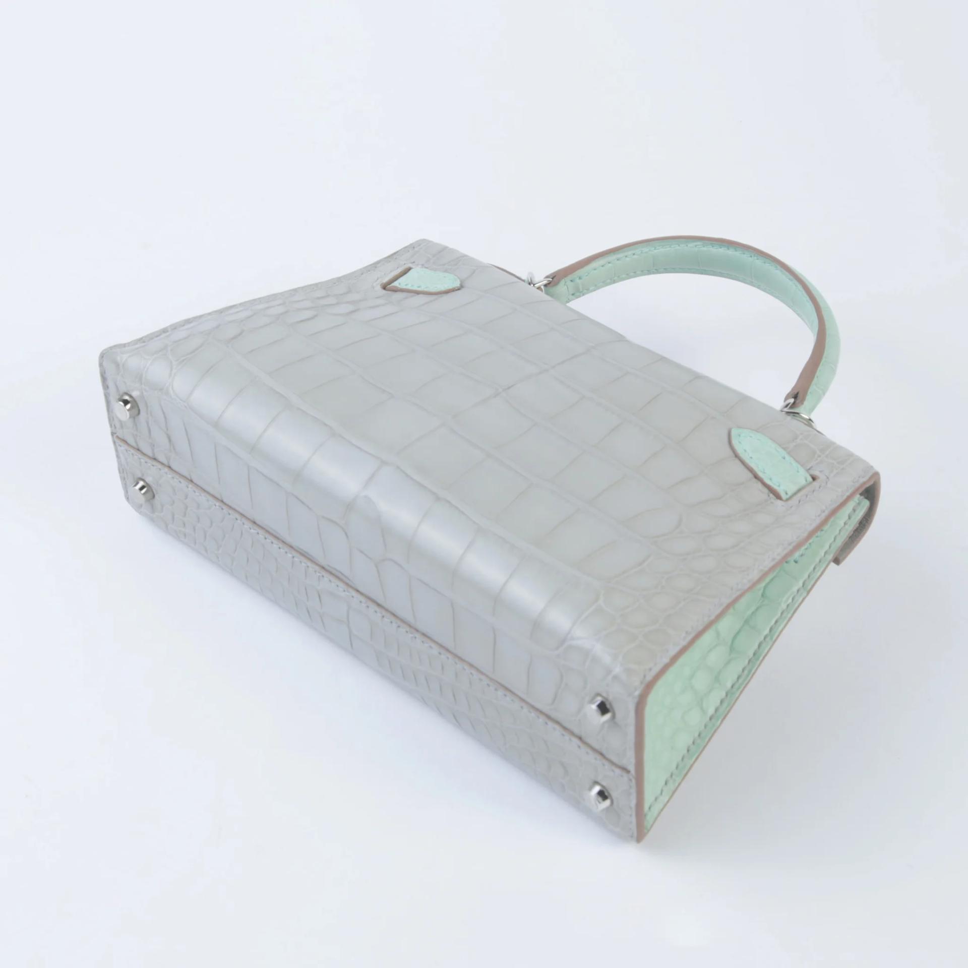 Unused ( Rank NS ) HERMÈS Special Order Mini Kelly II Gris Perle (80) Vert d’Eau (6U) Matte Alligator Palladium hardware U (2022) - 7