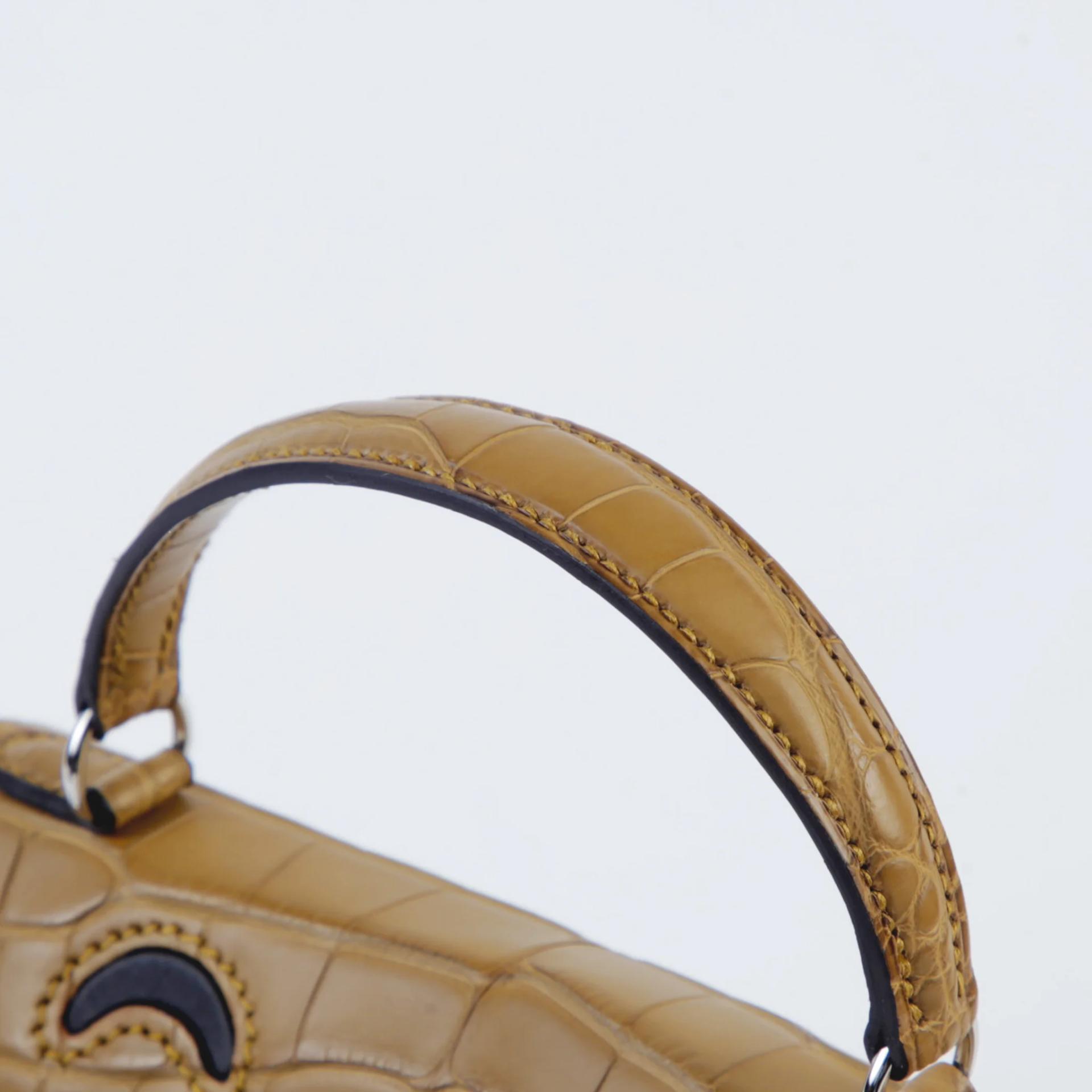 全新 HERMÈS 愛馬仕 Kelly Doll 2H 大地色 Kraft □ 短吻鱷 霧面 銀扣 K刻 2025年 - 3