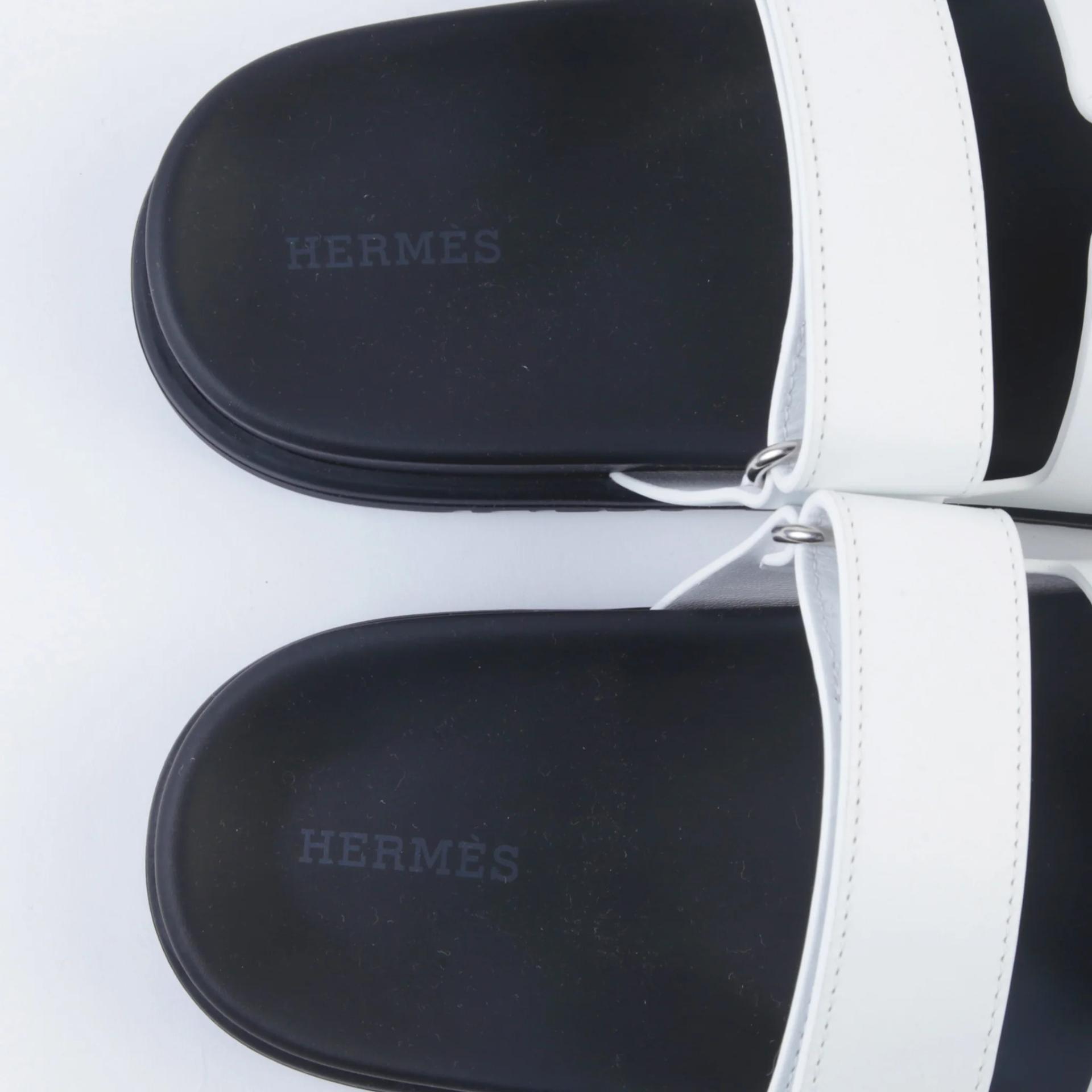 Brand New ( Rank N ) HERMÈS Chypre sandals White Calfskin Palladium hardware - 5