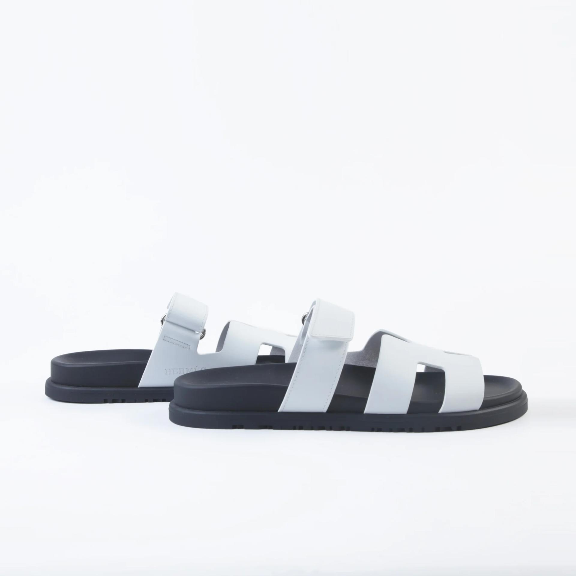 Brand New ( Rank N ) HERMÈS Chypre sandals White Calfskin Palladium hardware - 3