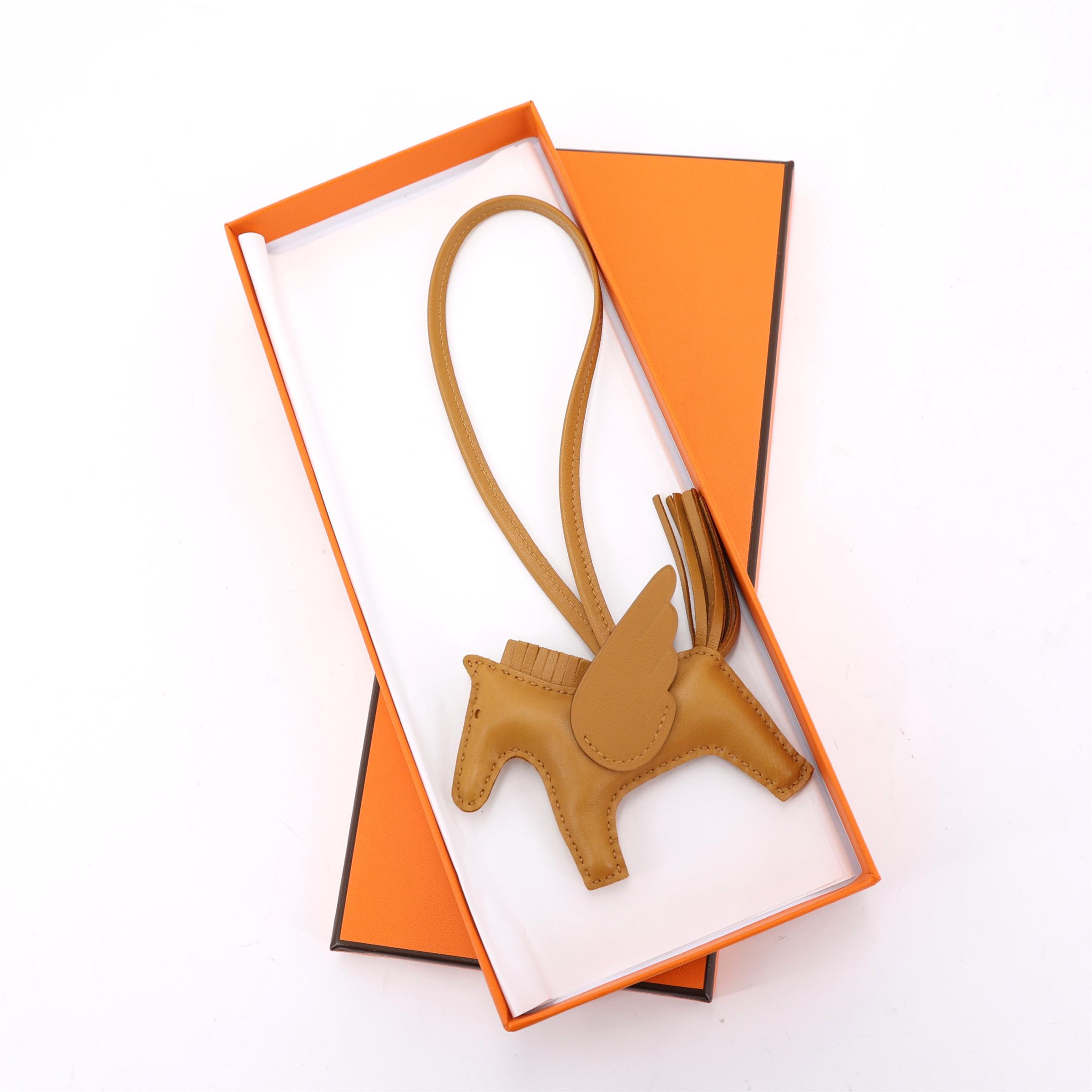 Unused ( Rank NS ) HERMÈS Rodeo Pegase PM Sesame (2S) Agneau Milo B (2023) - 3