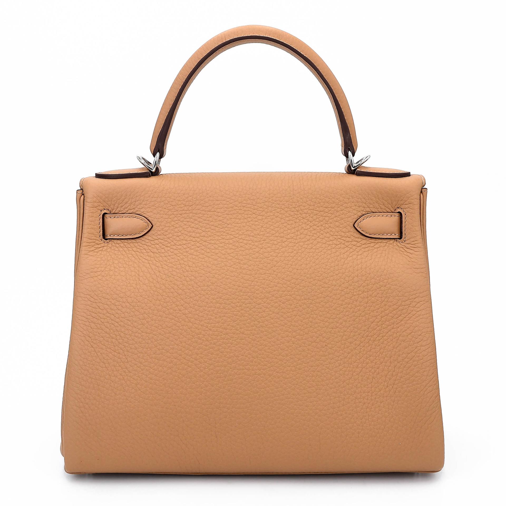 Kelly 28 Biscuit (4B)