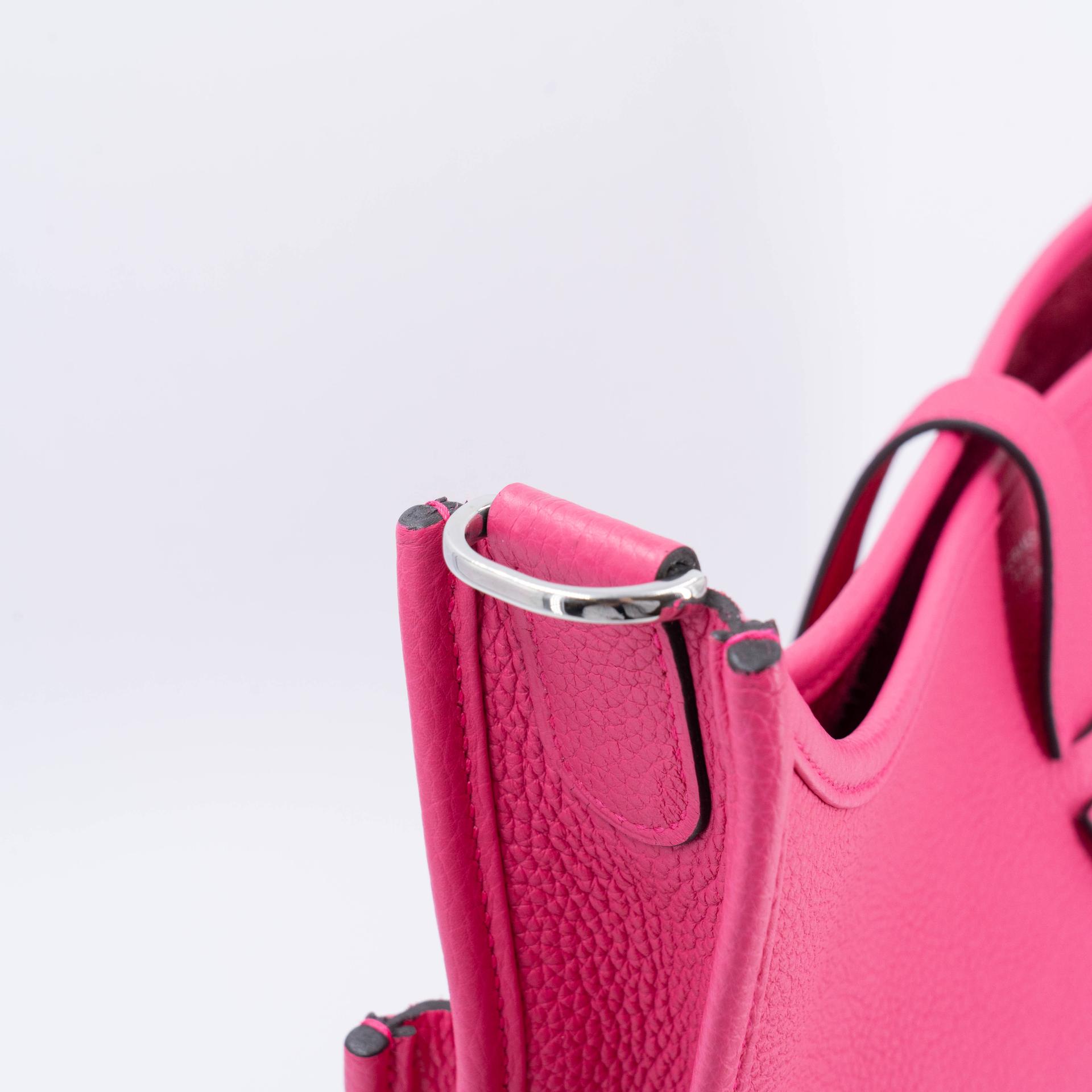 Excellent ( Rank SA ) HERMÈS Evelyne 29 Rose Shocking (5R) Clemence Palladium hardware U (2022) - 4