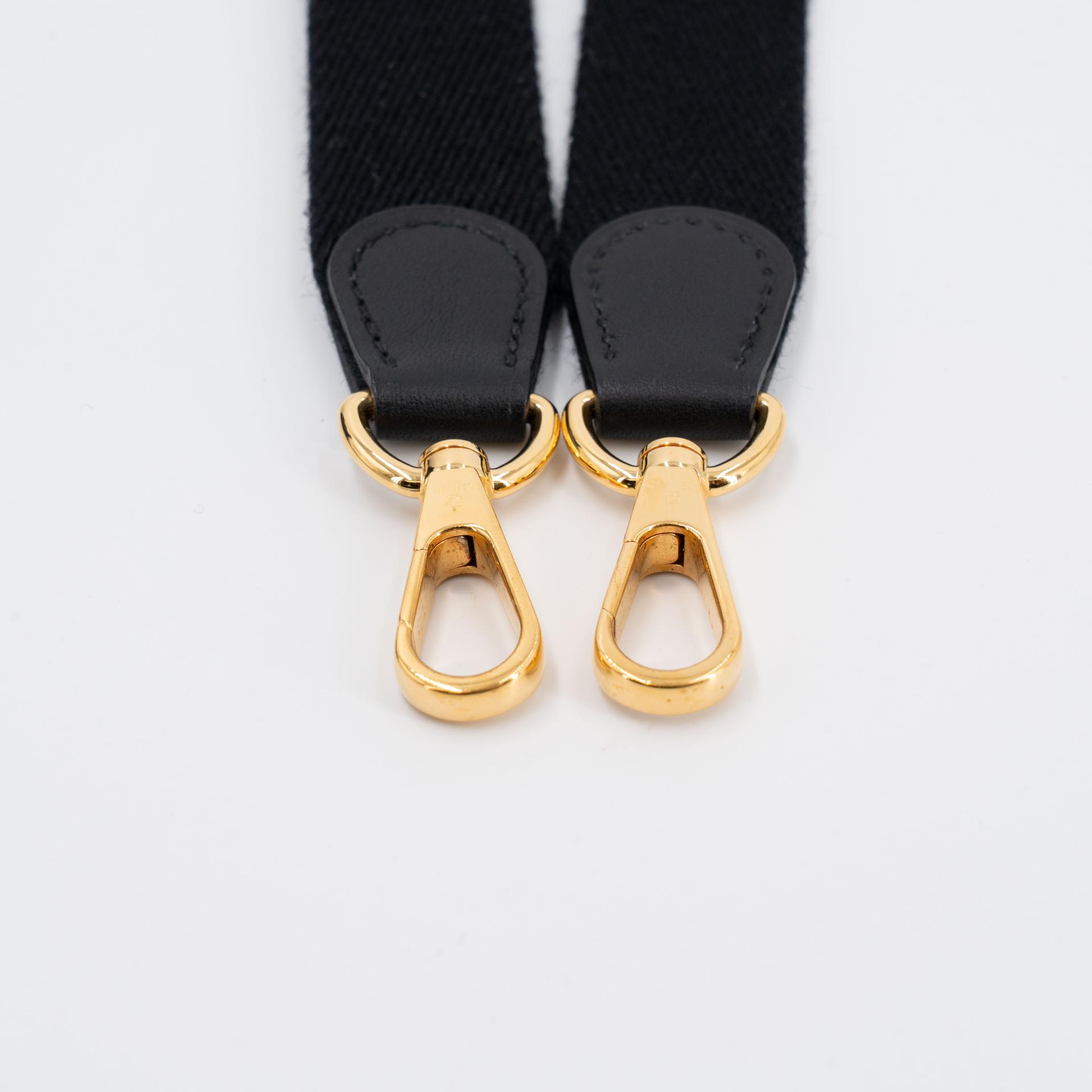 Very Good ( Rank A) HERMÈS Mini Evelyne 16 Amazone 112cm Bleu Nuit (2Z) Swift Feutre Gold hardware D (2019) - 21