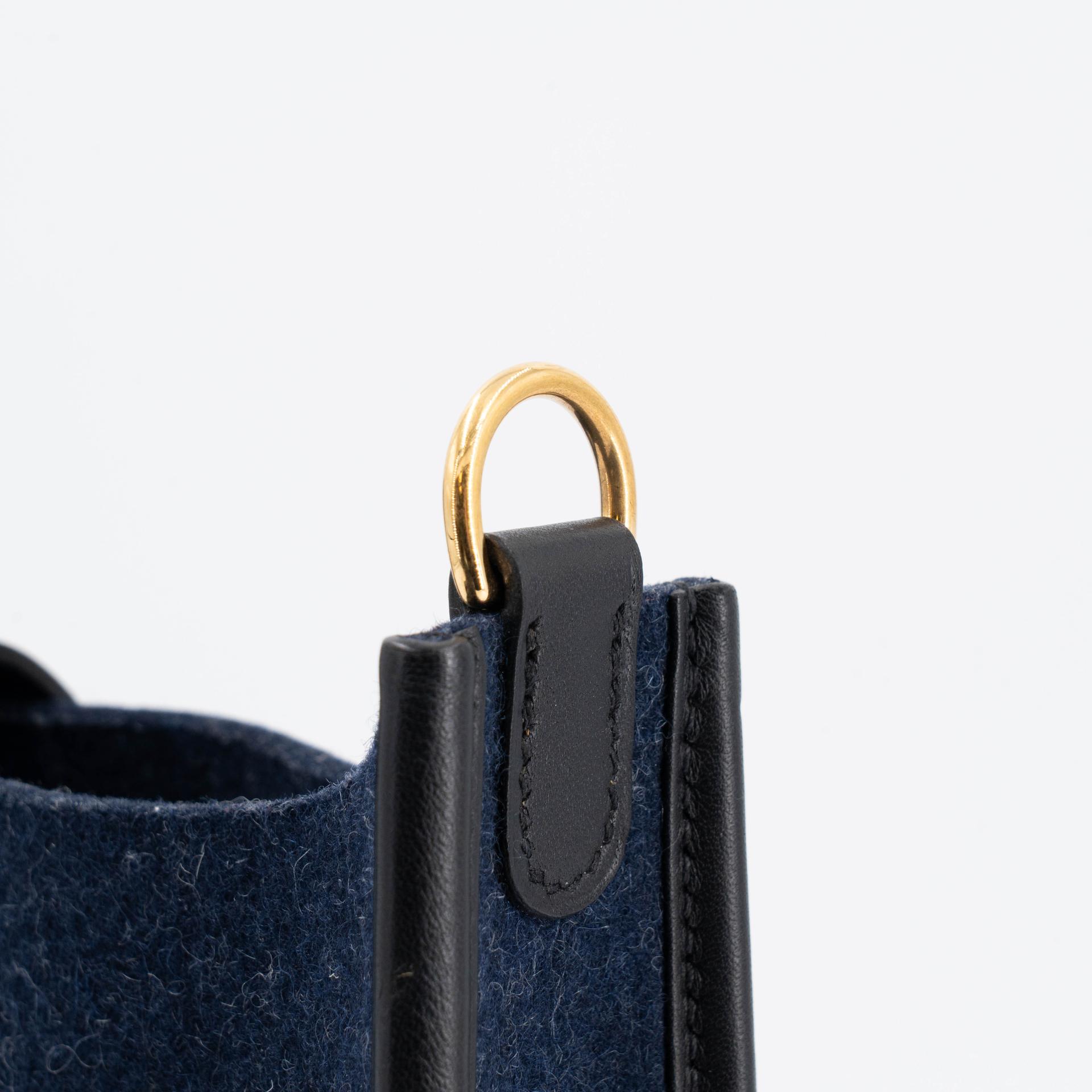 Very Good ( Rank A) HERMÈS Mini Evelyne 16 Amazone 112cm Bleu Nuit (2Z) Swift Feutre Gold hardware D (2019) - 6