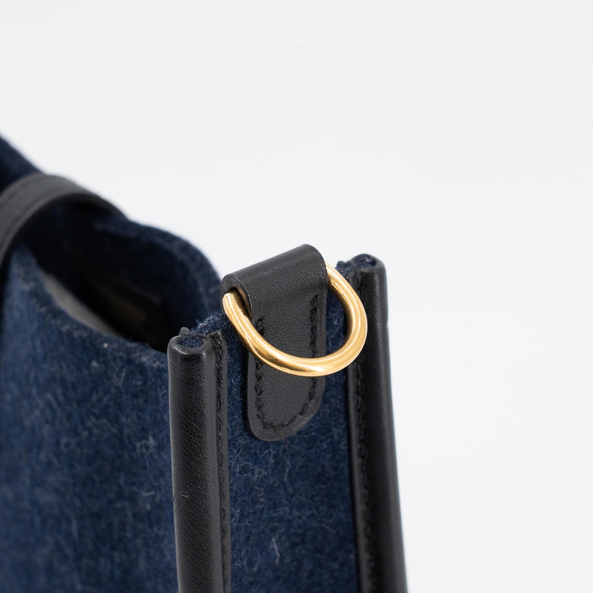 Very Good ( Rank A) HERMÈS Mini Evelyne 16 Amazone 112cm Bleu Nuit (2Z) Swift Feutre Gold hardware D (2019) - 3