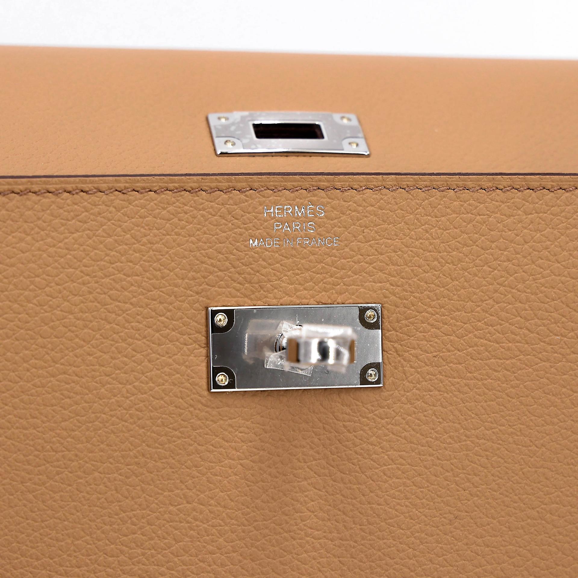Brand New ( Rank N ) HERMÈS Kelly To Go Wallet Biscuit (4B) Evercolor K (2025) - 13
