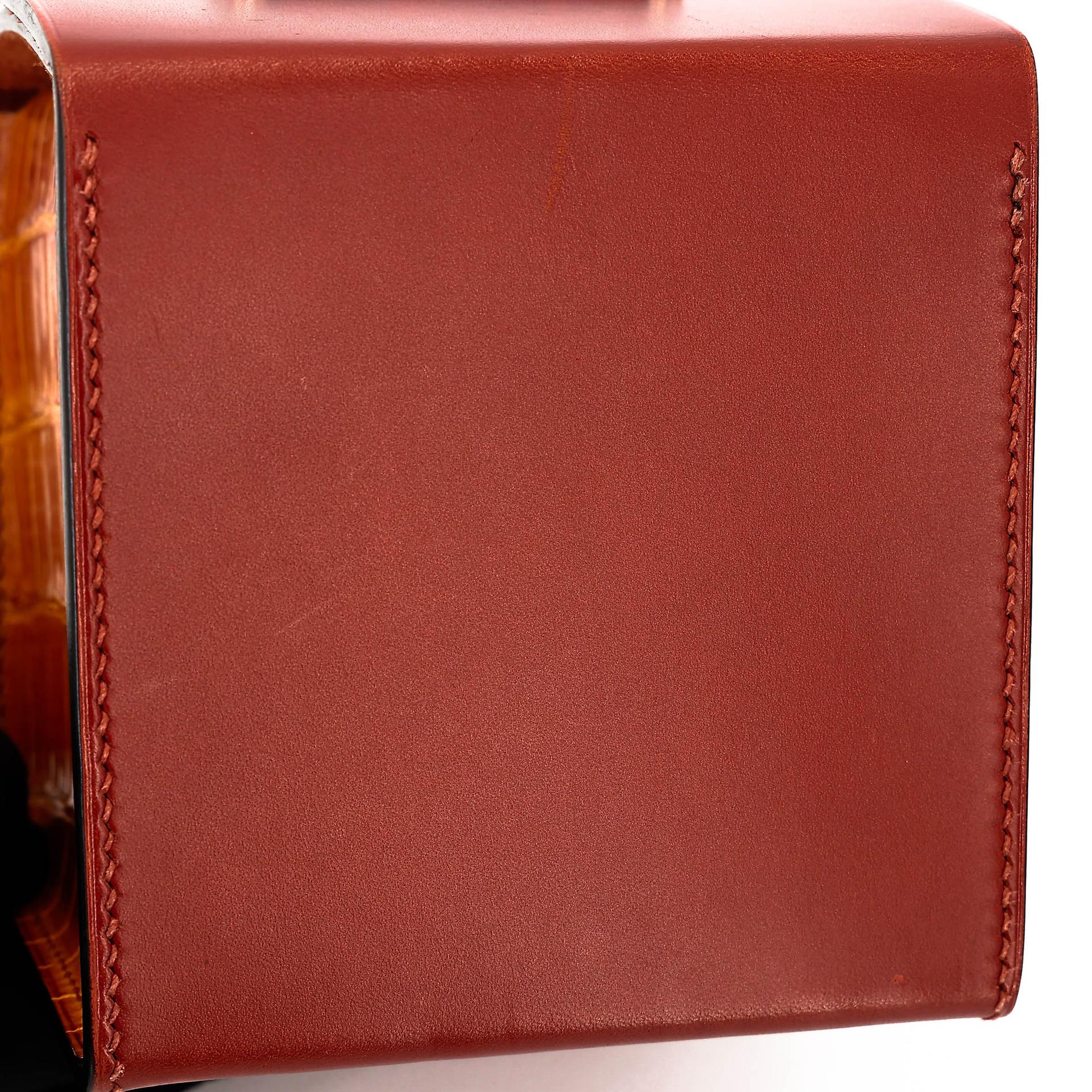 Very Good ( Rank A) HERMÈS Petit h H Box Bag Brique (36) Pain d’Epice (9Y) Shiny Niloticus Crocodile Tadelakt Palladium hardware - 15