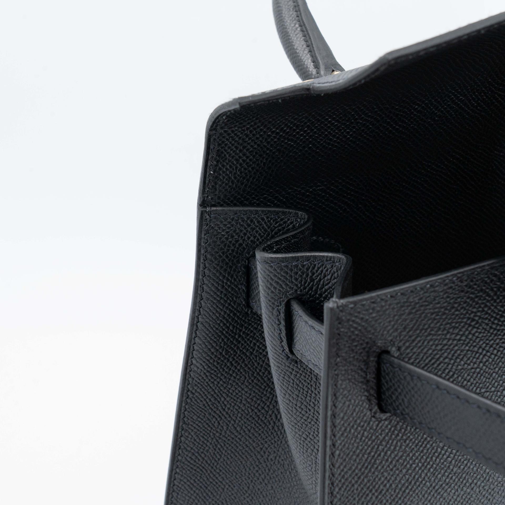 Brand New ( Rank N ) HERMÈS Kelly 28 Sellier Noir (89) Epsom Gold hardware G (2026) - 12