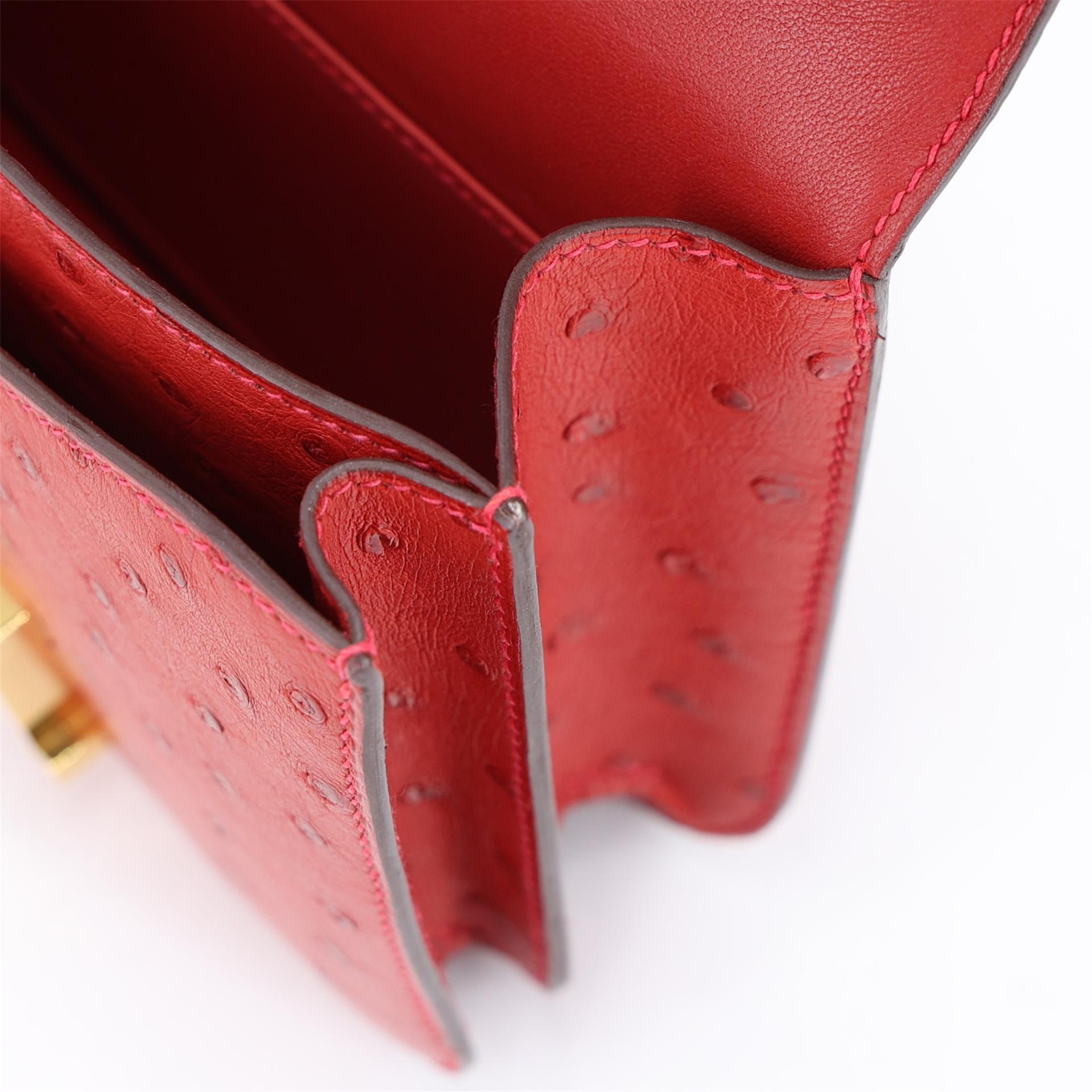Very Good ( Rank A) HERMÈS Constance Mini Rouge Vif (53) Ostrich Gold hardware A (2017) - 15