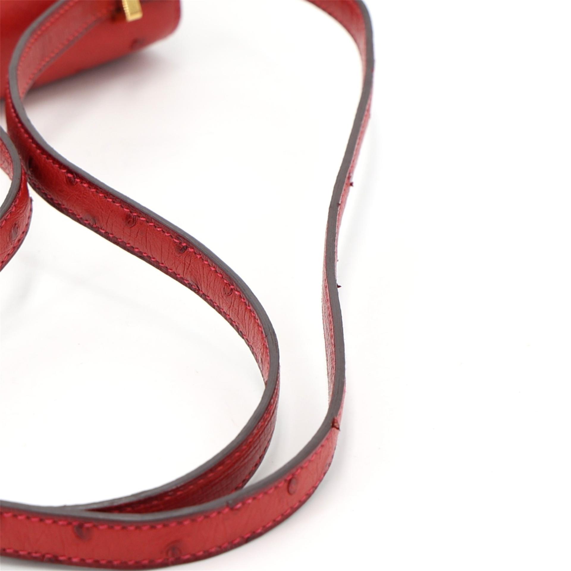 Very Good ( Rank A) HERMÈS Constance Mini Rouge Vif (53) Ostrich Gold hardware A (2017) - 18