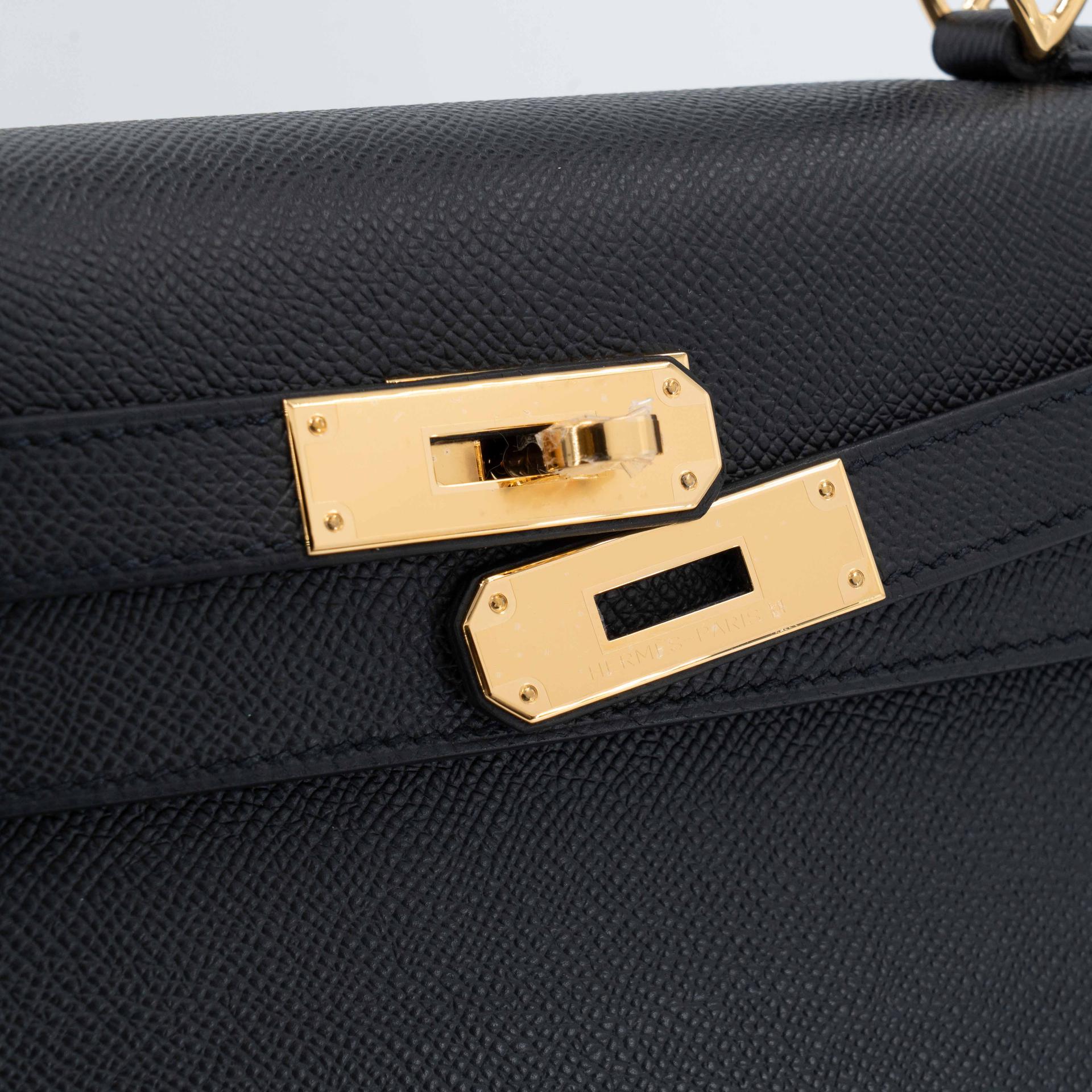 Brand New ( Rank N ) HERMÈS Kelly 28 Sellier Noir (89) Epsom Gold hardware G (2026) - 9