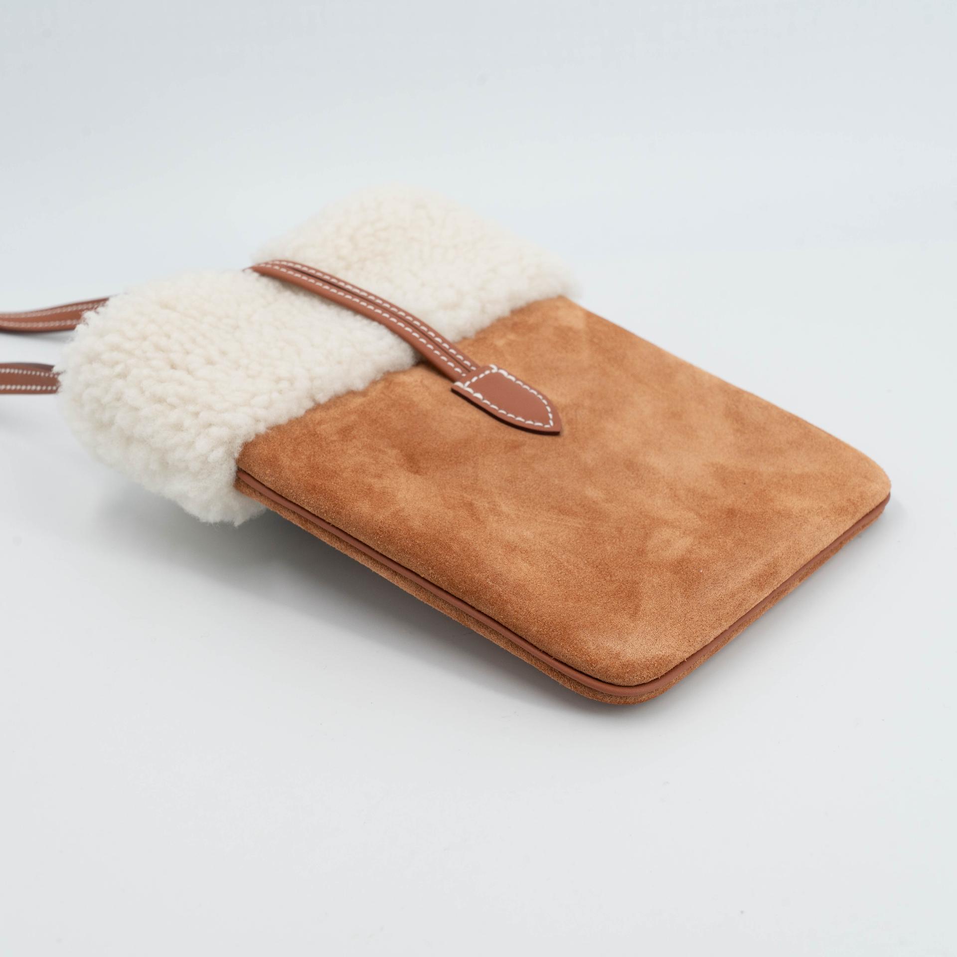 Brand New ( Rank N ) HERMÈS Plush phone bag Gold (37) Merino Wool Grizzly Swift Palladium hardware G (2026) - 10