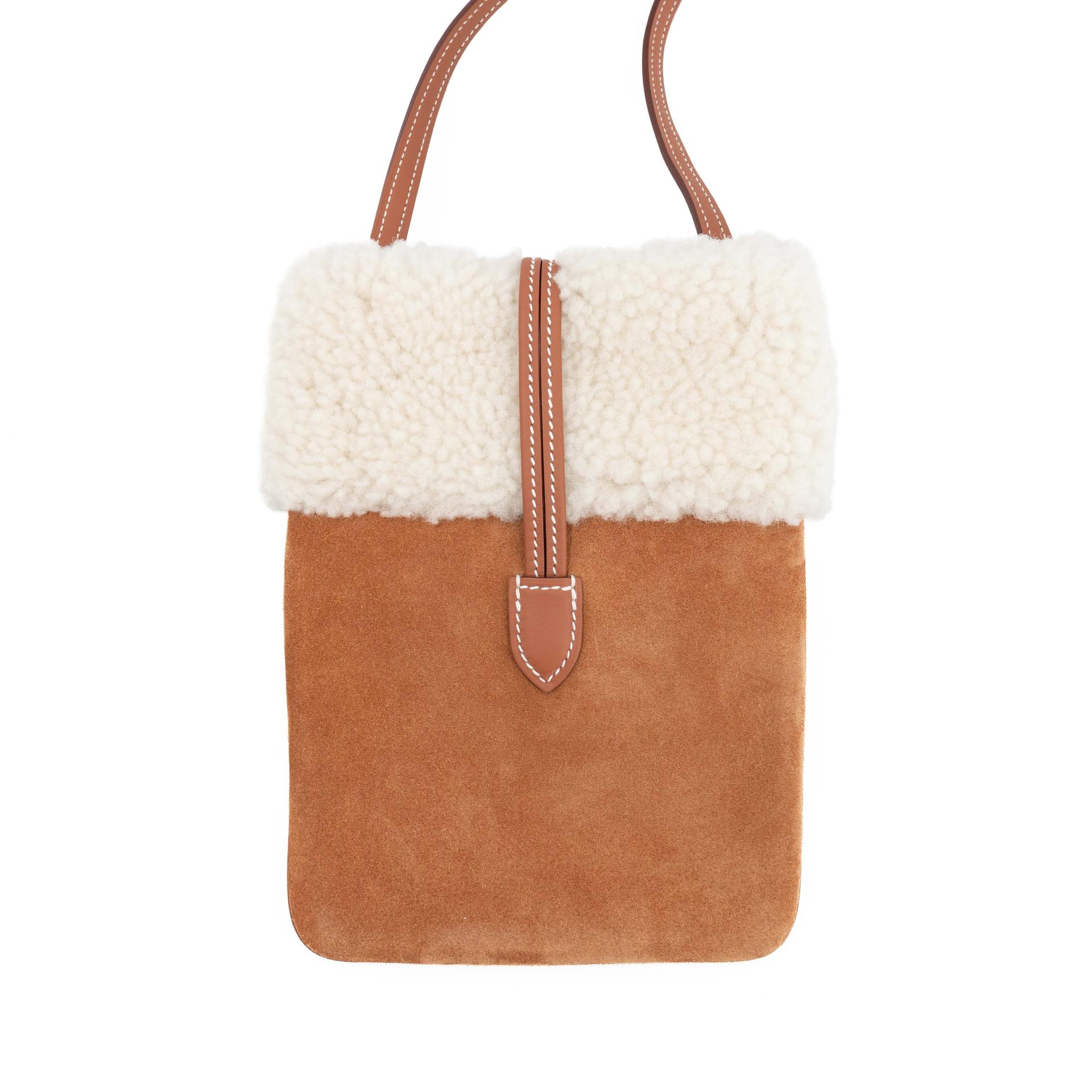 Plush phone bag Gold (37)