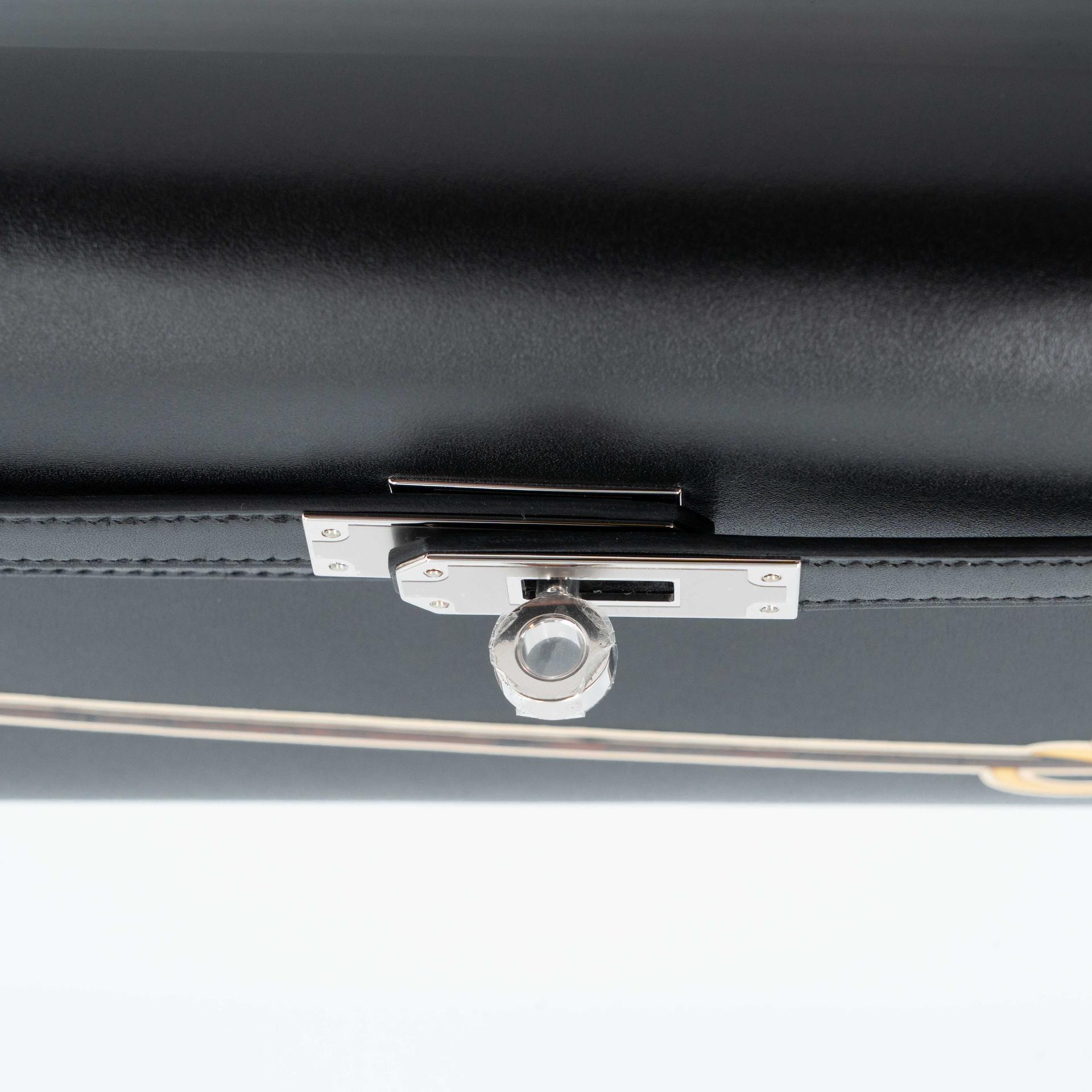 全新 HERMÈS 爱马仕 限量收藏款 Kelly Elan Cheval de bois 89 黑色 Noir (Black) Box牛皮 银扣 K刻 2025年 - 3