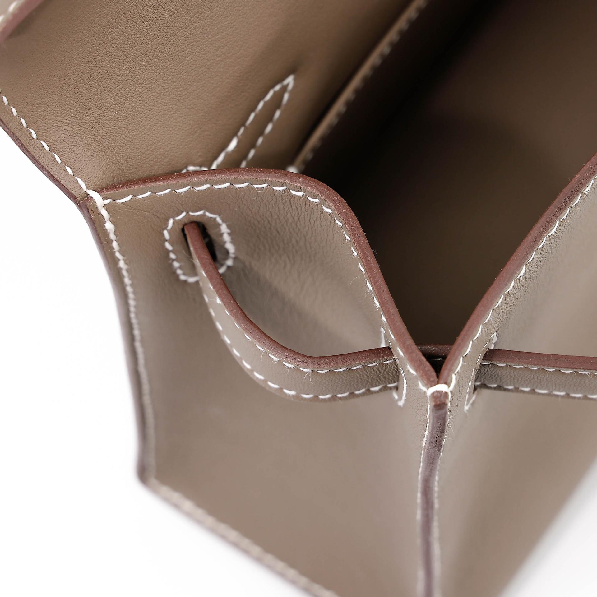 Brand New ( Rank N ) HERMÈS Kelly Pochette Etoupe (18) Swift Gold hardware G (2026) - 17