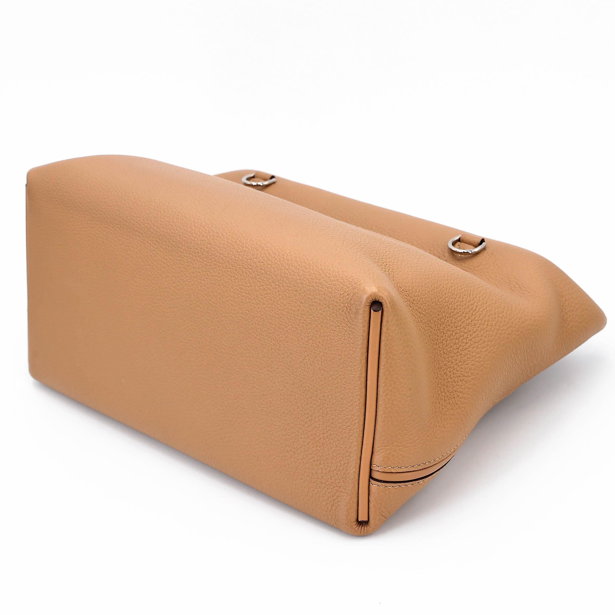 Very Good ( Rank A) HERMÈS 24/24 - 29 Biscuit (4B) Taurillon Maurice Palladium hardware Z (2021) - 6