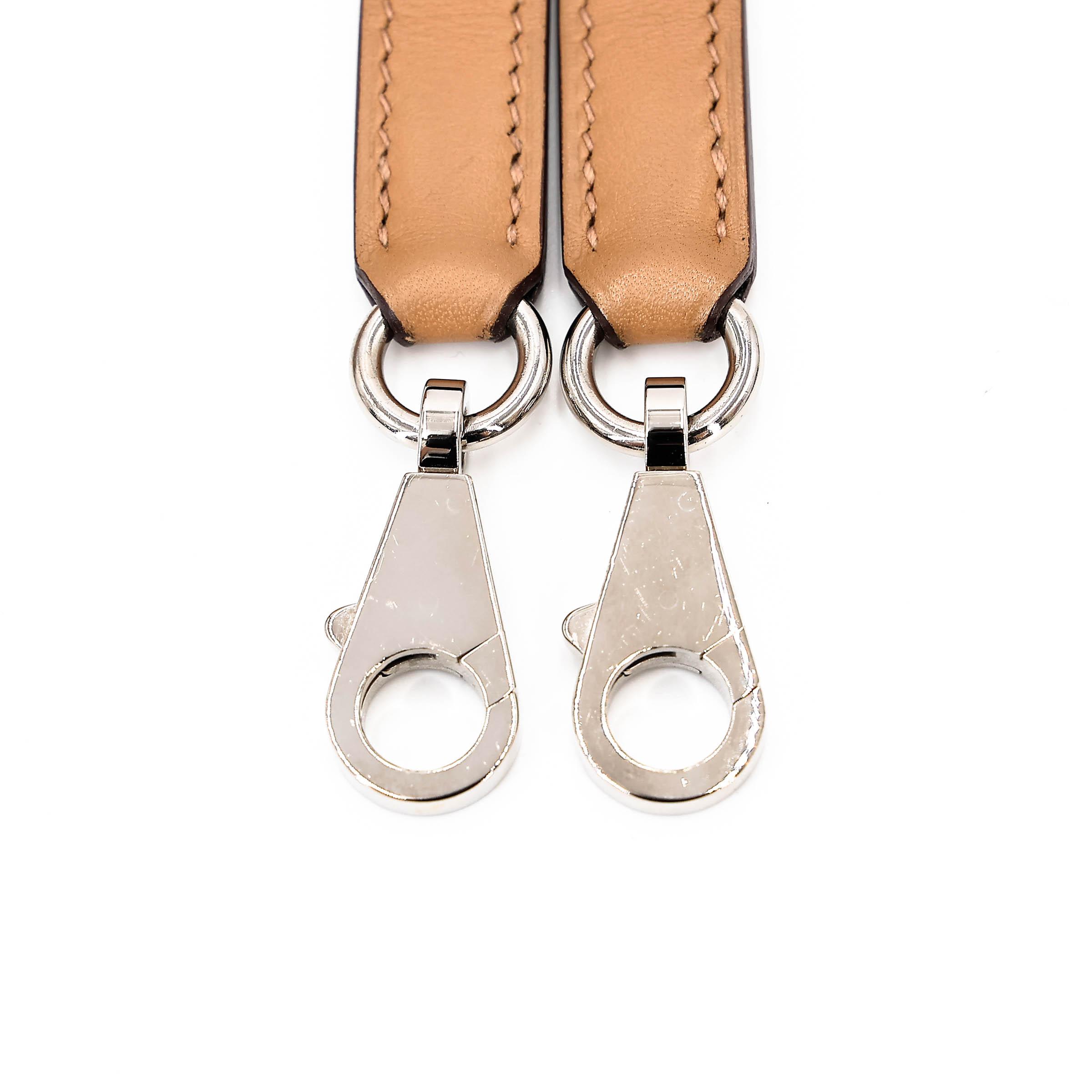 Very Good ( Rank A) HERMÈS 24/24 - 29 Biscuit (4B) Taurillon Maurice Palladium hardware Z (2021) - 29