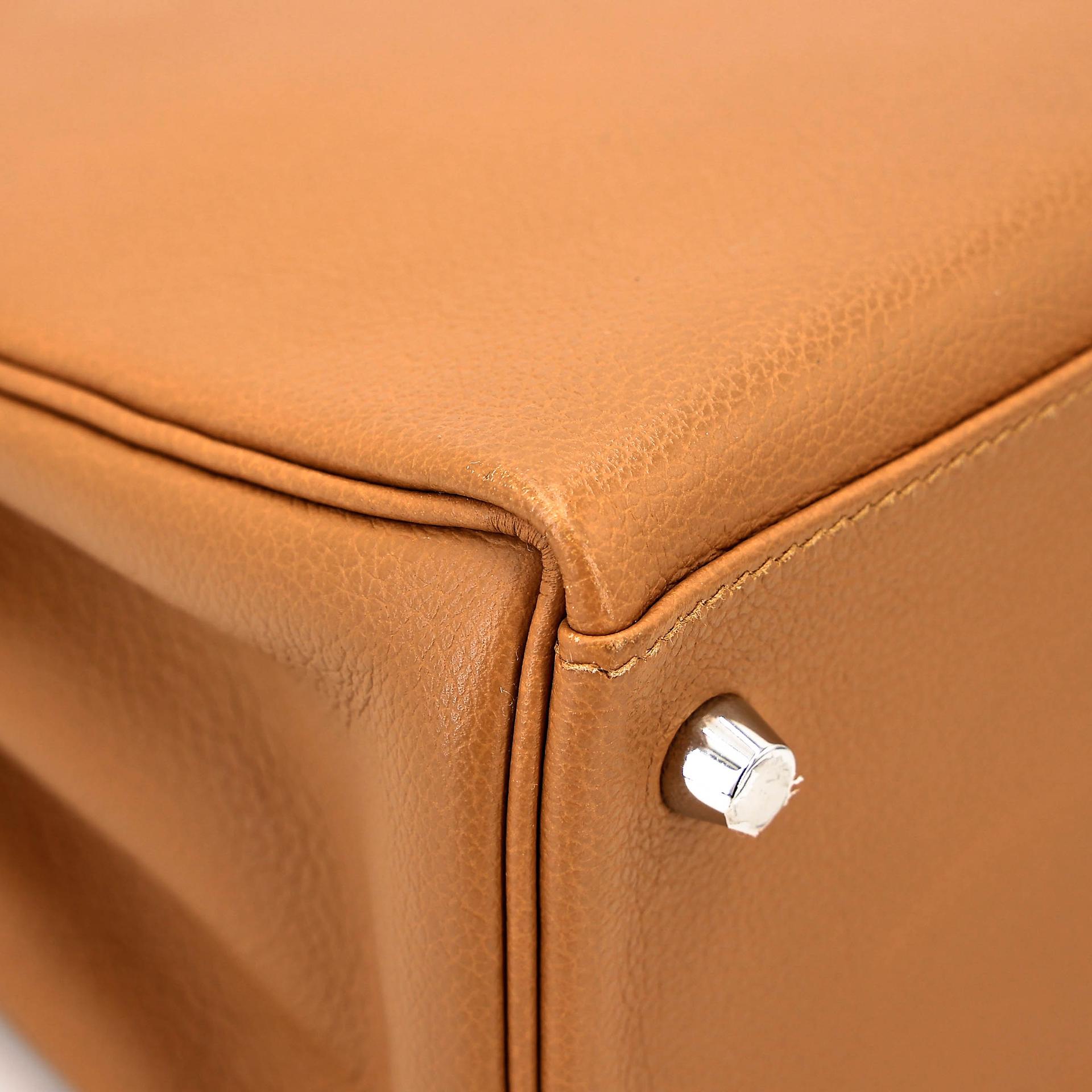 Very Good ( Rank A) HERMÈS Kelly 28 Verso Rose Azalee (8W) Sesame (2S) Evercolor Palladium hardware Z (2021) - 11