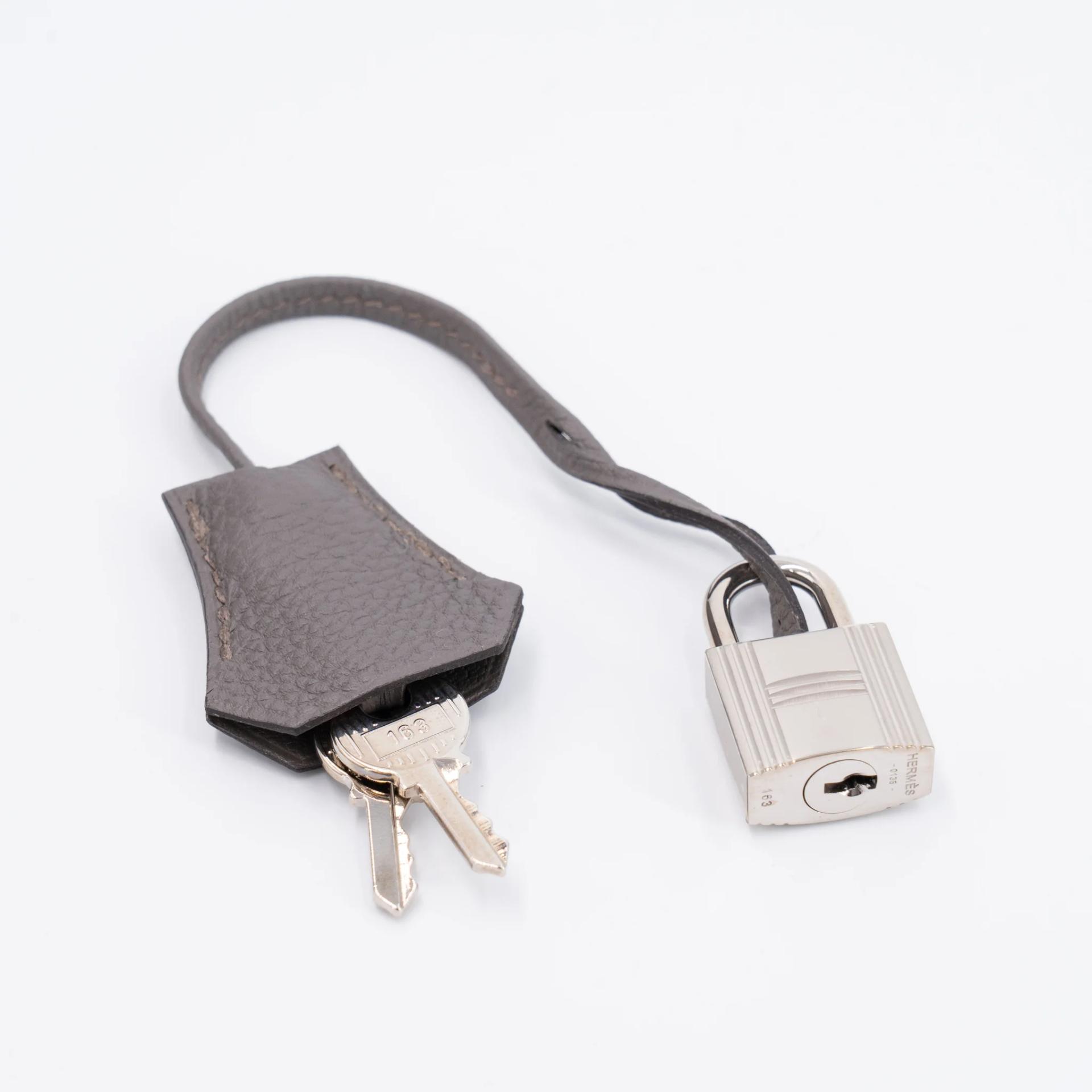 ランク A HERMÈS エルメス ケリー25 エタン (8F) トゴ シルバー金具 C刻印 (2018) - 25