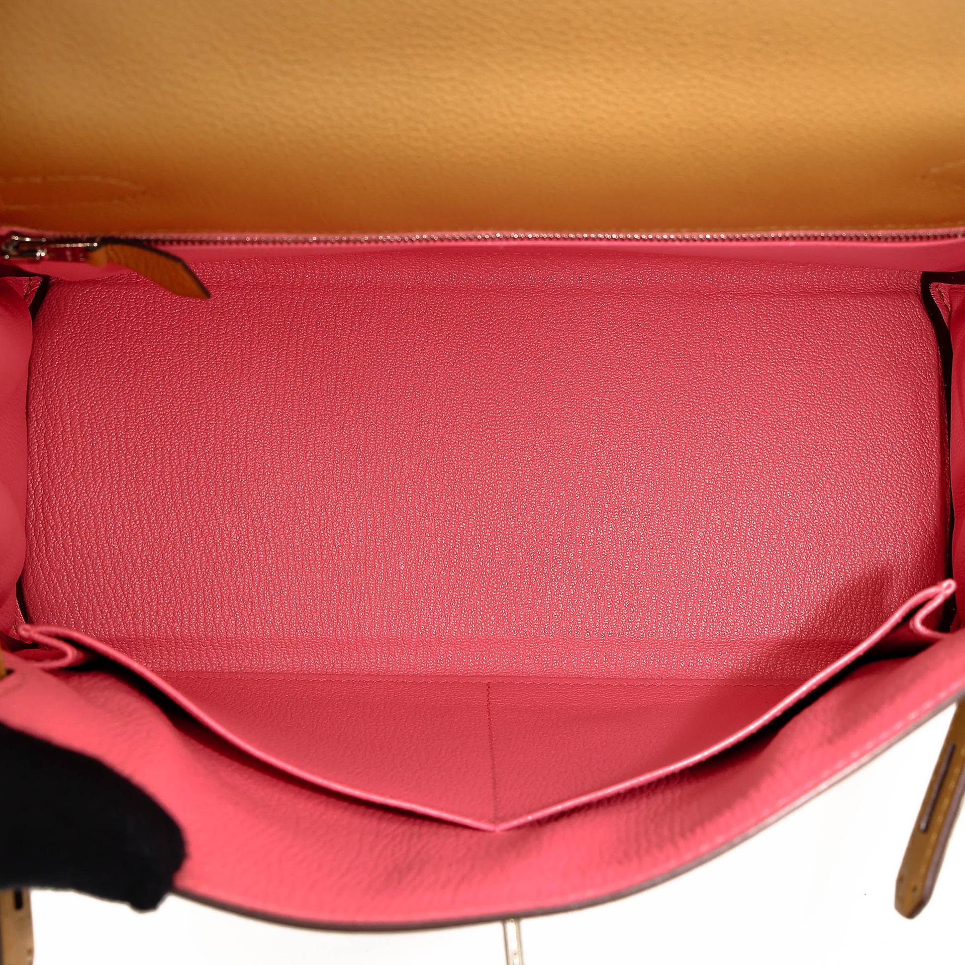 Very Good ( Rank A) HERMÈS Kelly 28 Verso Rose Azalee (8W) Sesame (2S) Evercolor Palladium hardware Z (2021) - 24