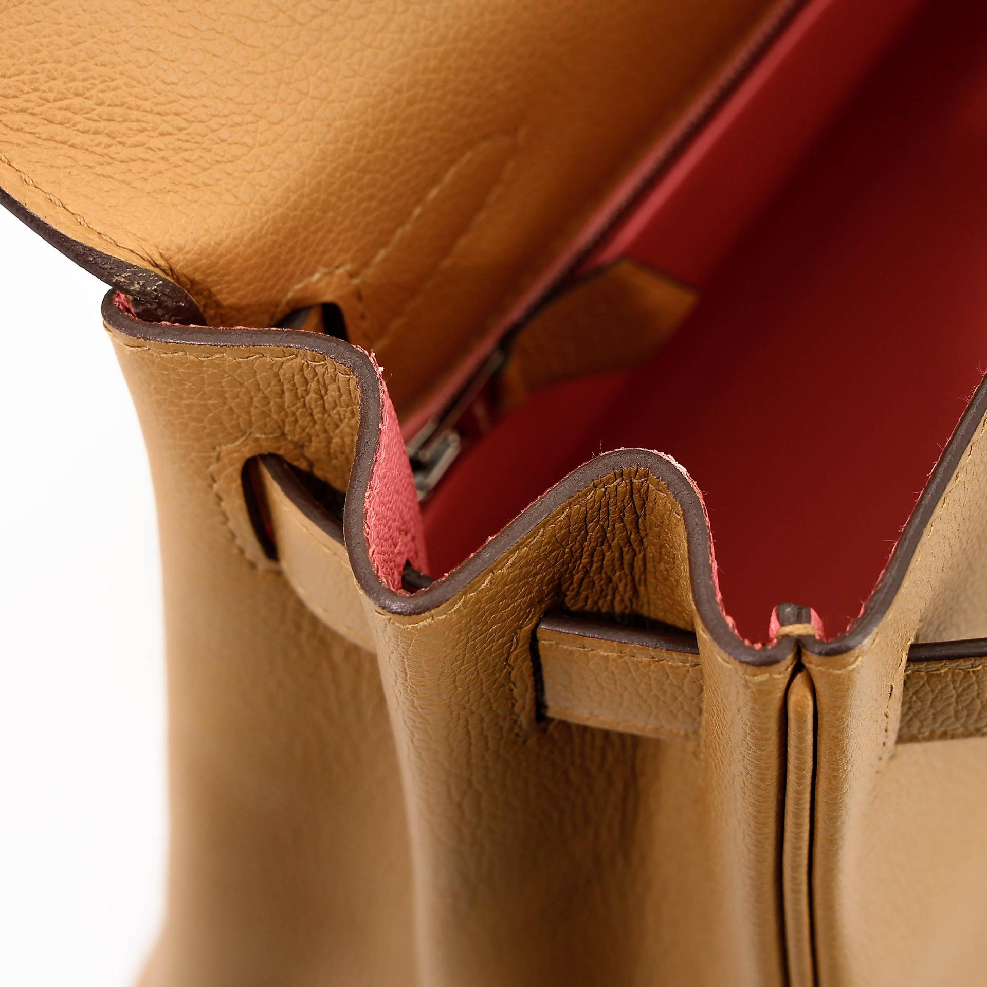 Very Good ( Rank A) HERMÈS Kelly 28 Verso Rose Azalee (8W) Sesame (2S) Evercolor Palladium hardware Z (2021) - 23