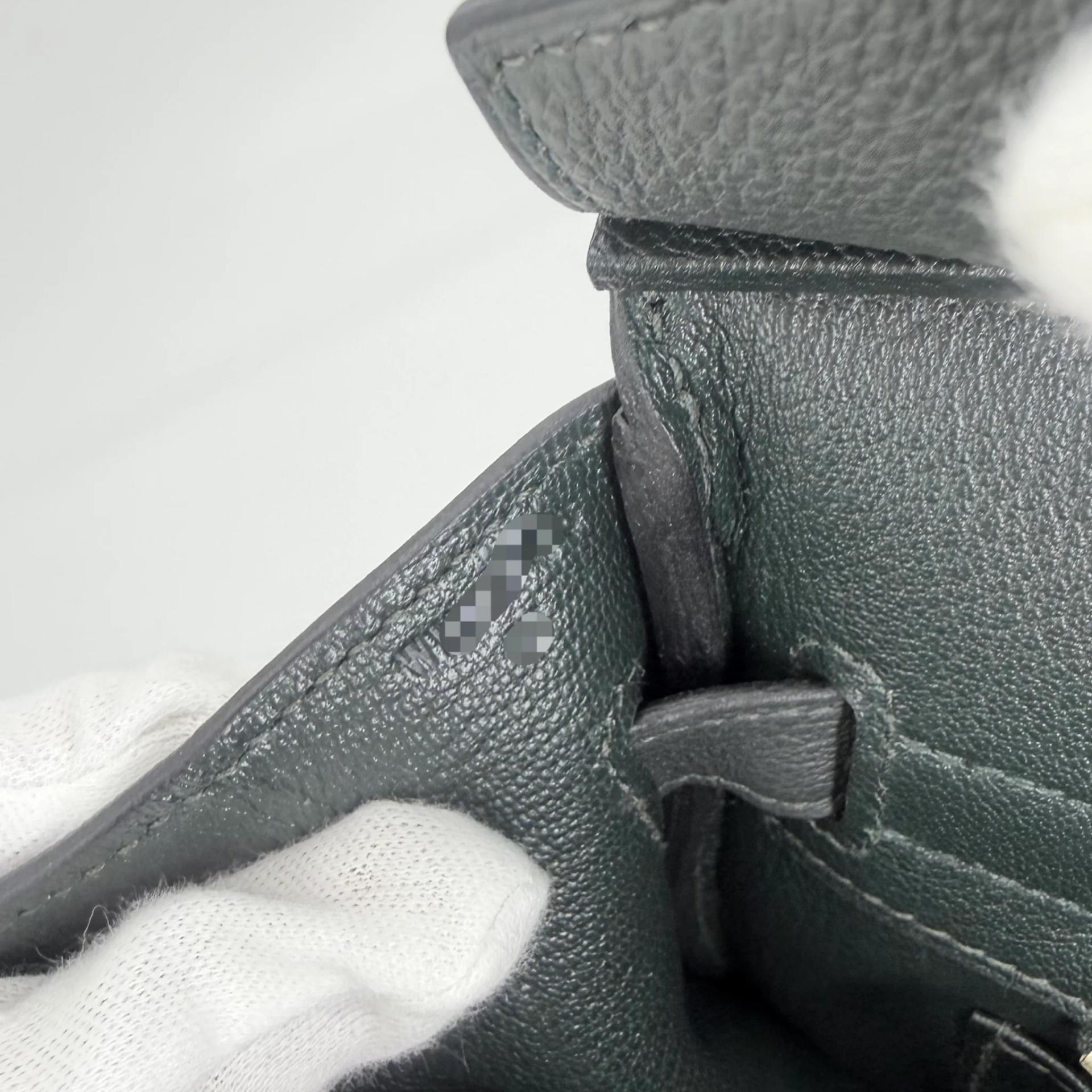 Very Good ( Rank A) HERMÈS Birkin 30 Vert Fonce (67) Togo Gold hardware W (2024) - 15