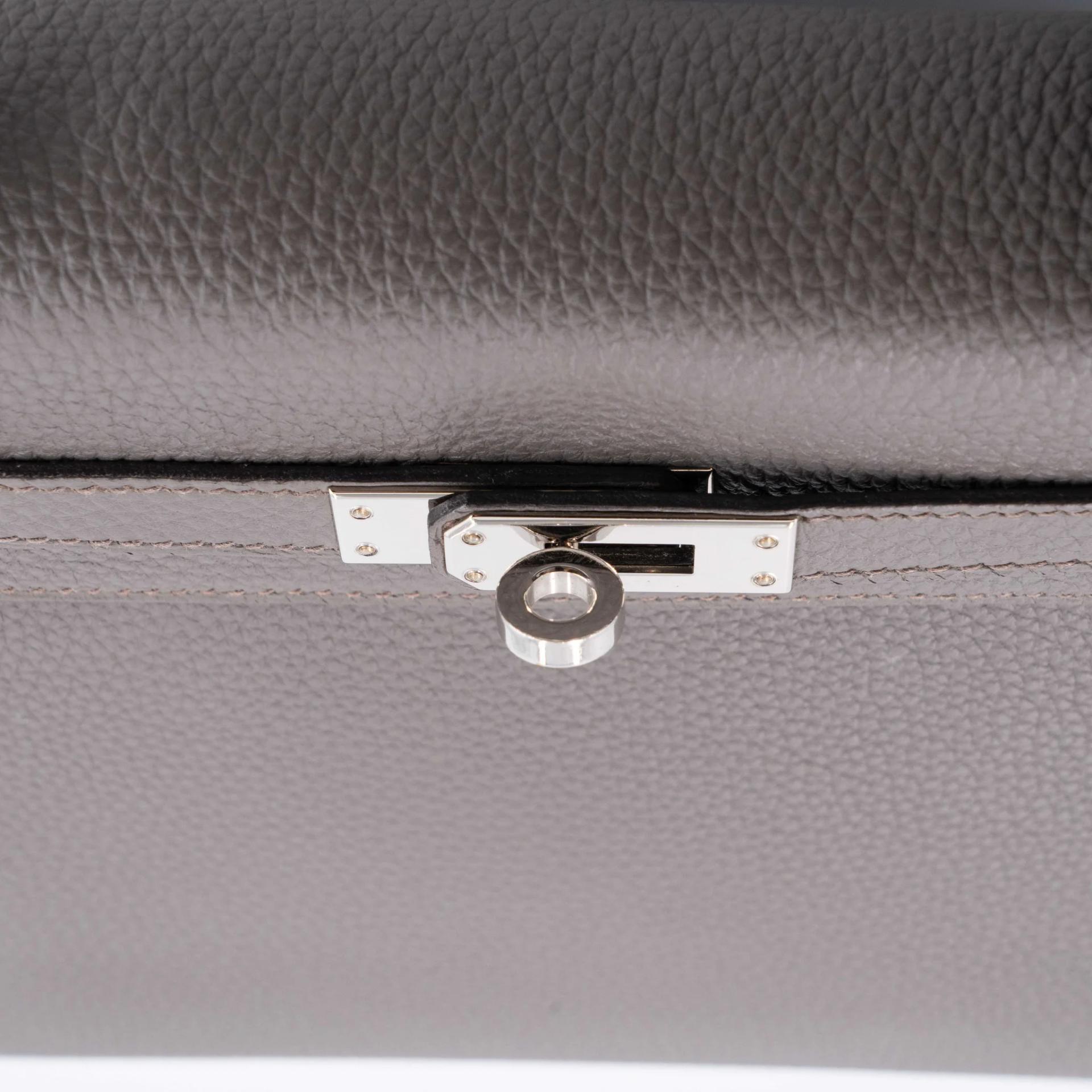 ランク A HERMÈS エルメス ケリー25 エタン (8F) トゴ シルバー金具 C刻印 (2018) - 15