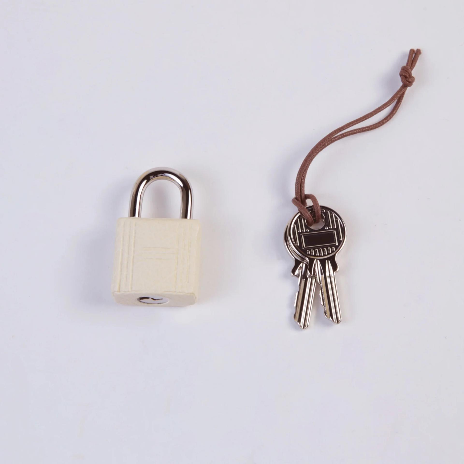 全新 HERMÈS 愛馬仕 Picotin 菜篮子 Micro 14 I2 奶油白 Nata 鴕鳥皮 銀扣 K刻 2025年 - 12