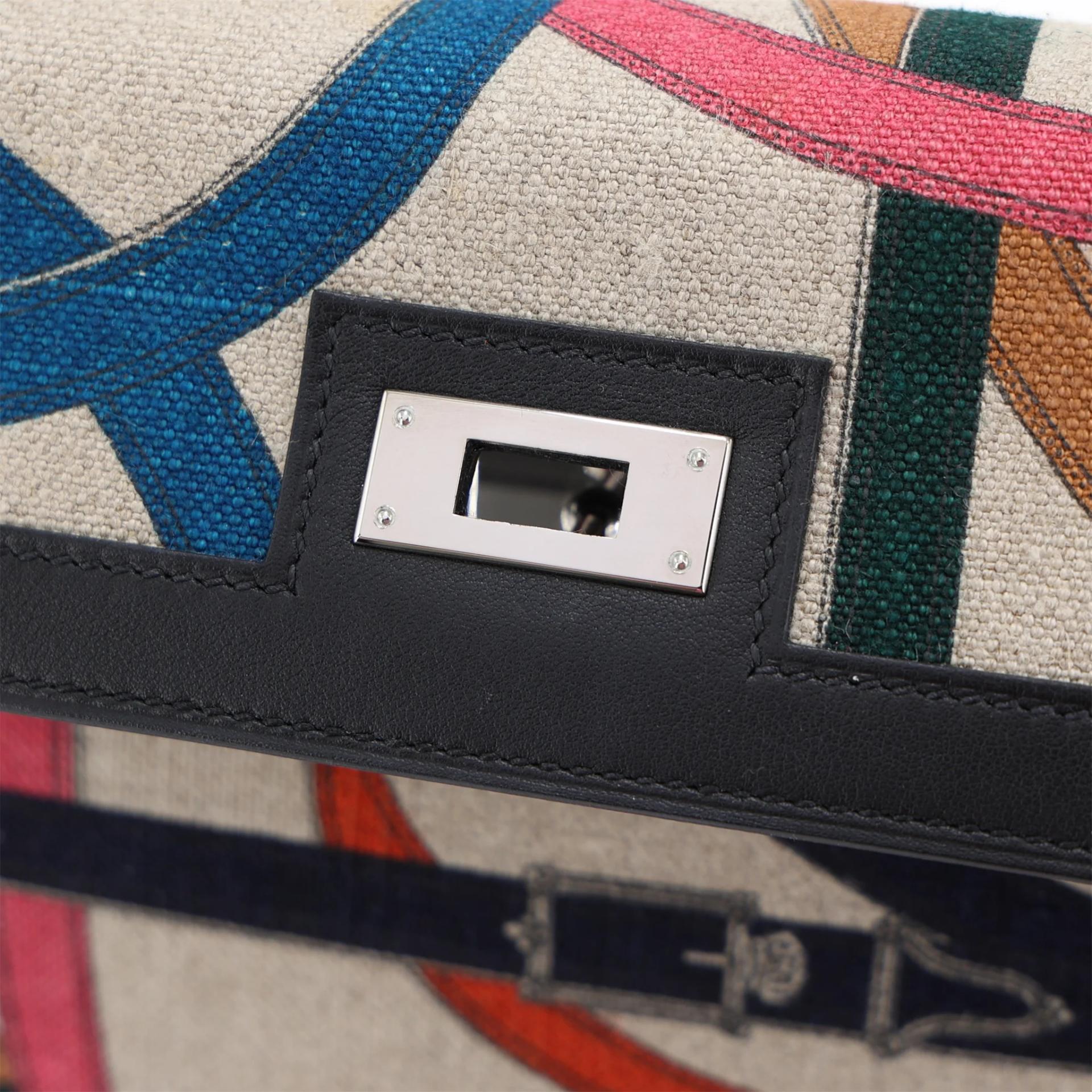 Very Good ( Rank A) HERMÈS Limited Edition Kelly 32 Cavalcadour Sellier Noir (89) Swift Toile Camp canvas Palladium hardware C (2018) - 10