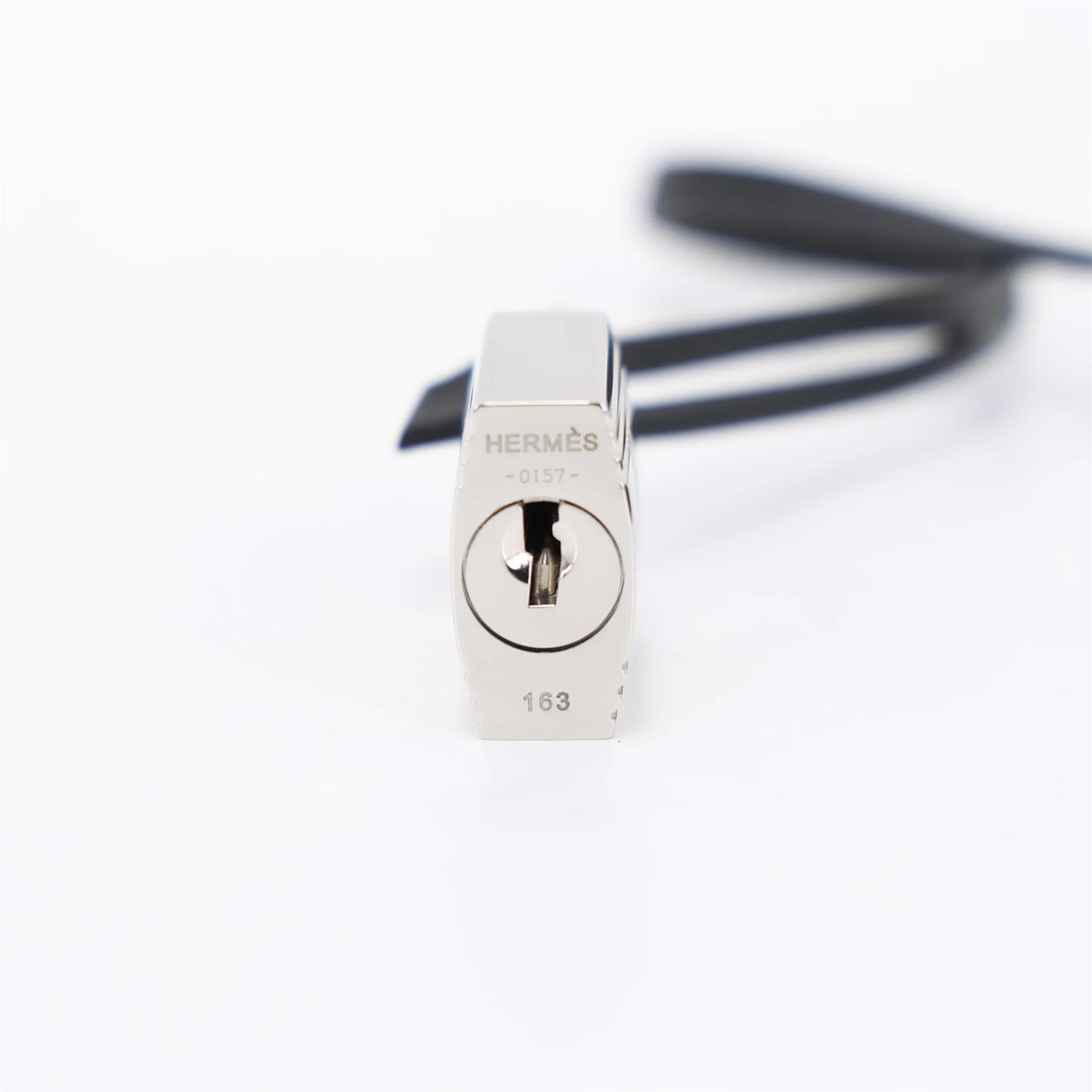 Very Good ( Rank A) HERMÈS Limited Edition Kelly 32 Cavalcadour Sellier Noir (89) Swift Toile Camp canvas Palladium hardware C (2018) - 22
