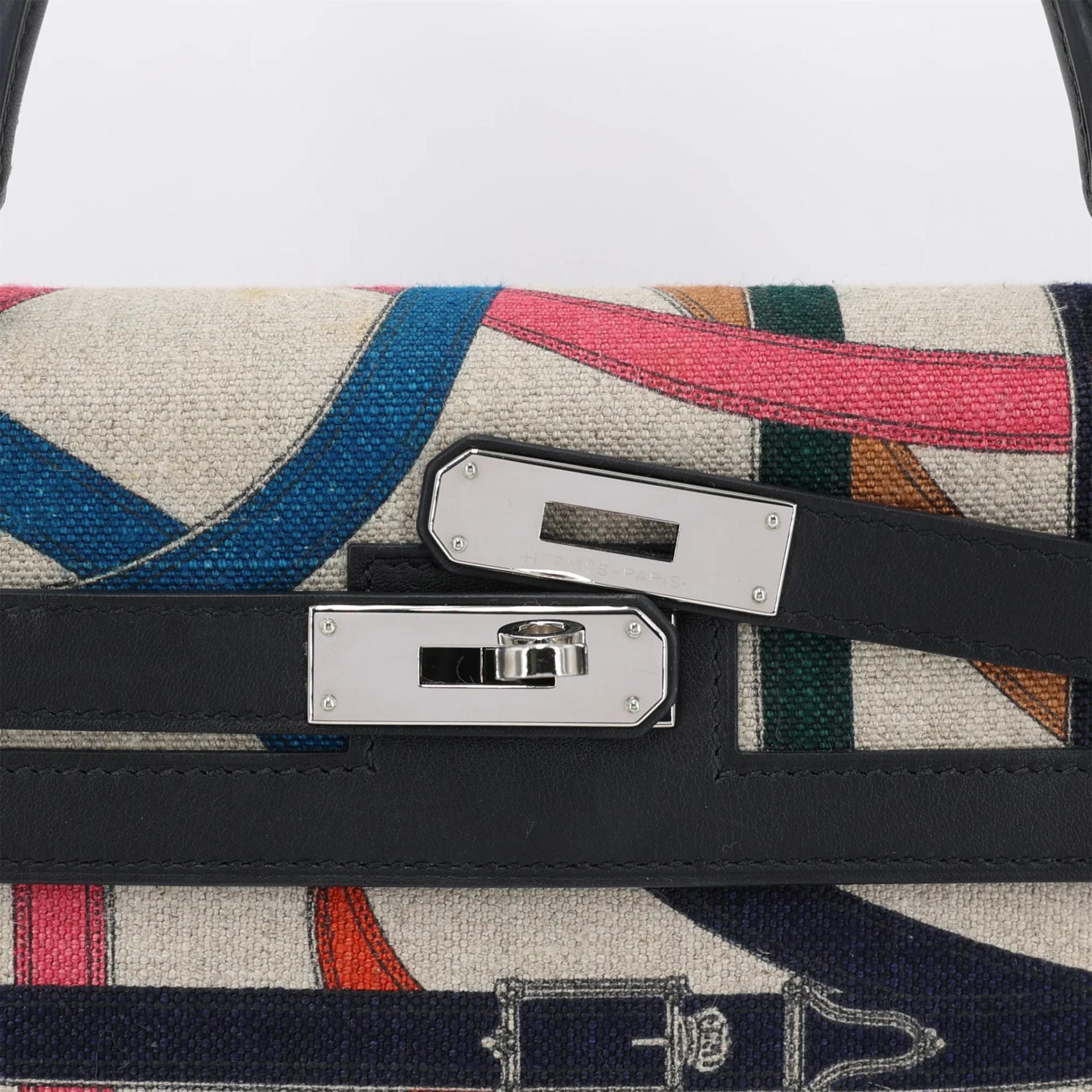 Very Good ( Rank A) HERMÈS Limited Edition Kelly 32 Cavalcadour Sellier Noir (89) Swift Toile Camp canvas Palladium hardware C (2018) - 8