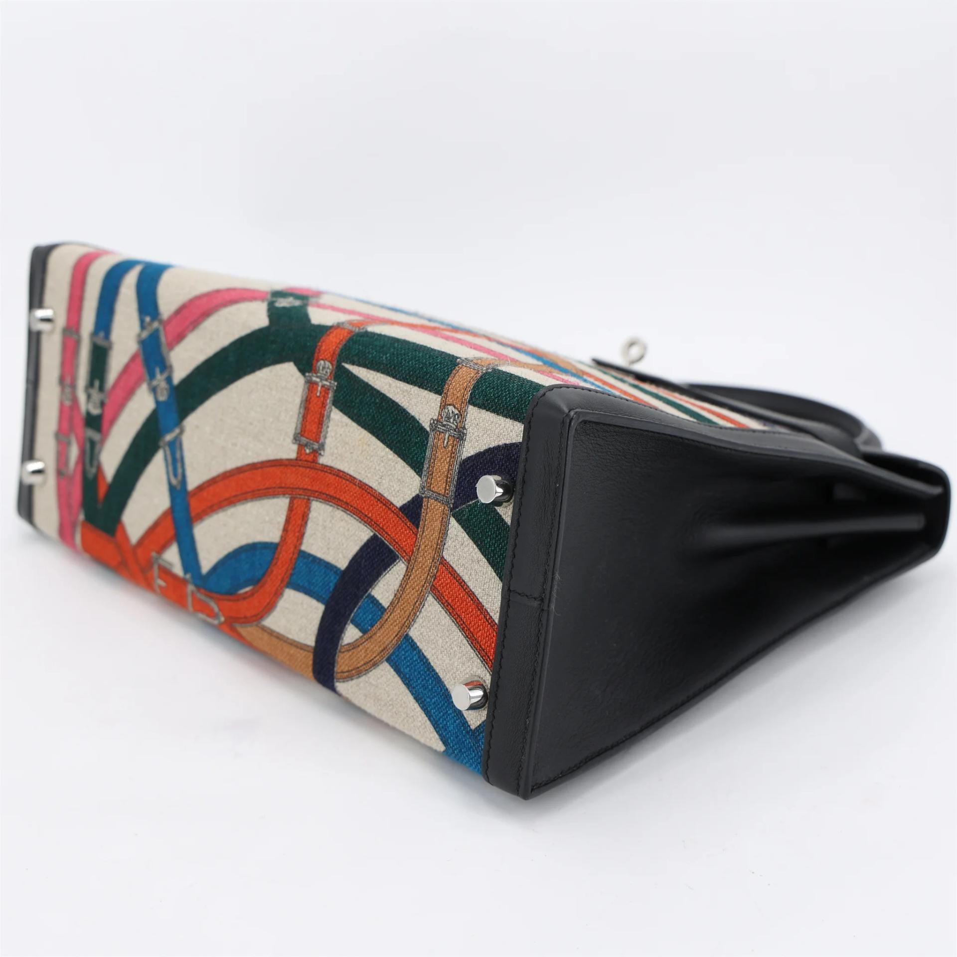 Very Good ( Rank A) HERMÈS Limited Edition Kelly 32 Cavalcadour Sellier Noir (89) Swift Toile Camp canvas Palladium hardware C (2018) - 5
