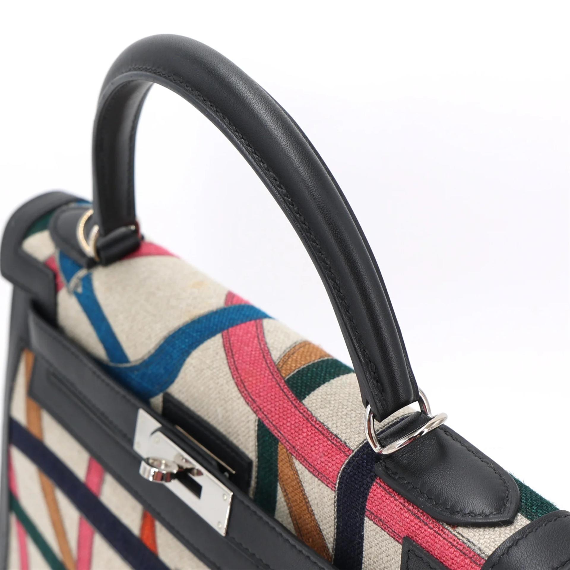 Very Good ( Rank A) HERMÈS Limited Edition Kelly 32 Cavalcadour Sellier Noir (89) Swift Toile Camp canvas Palladium hardware C (2018) - 3