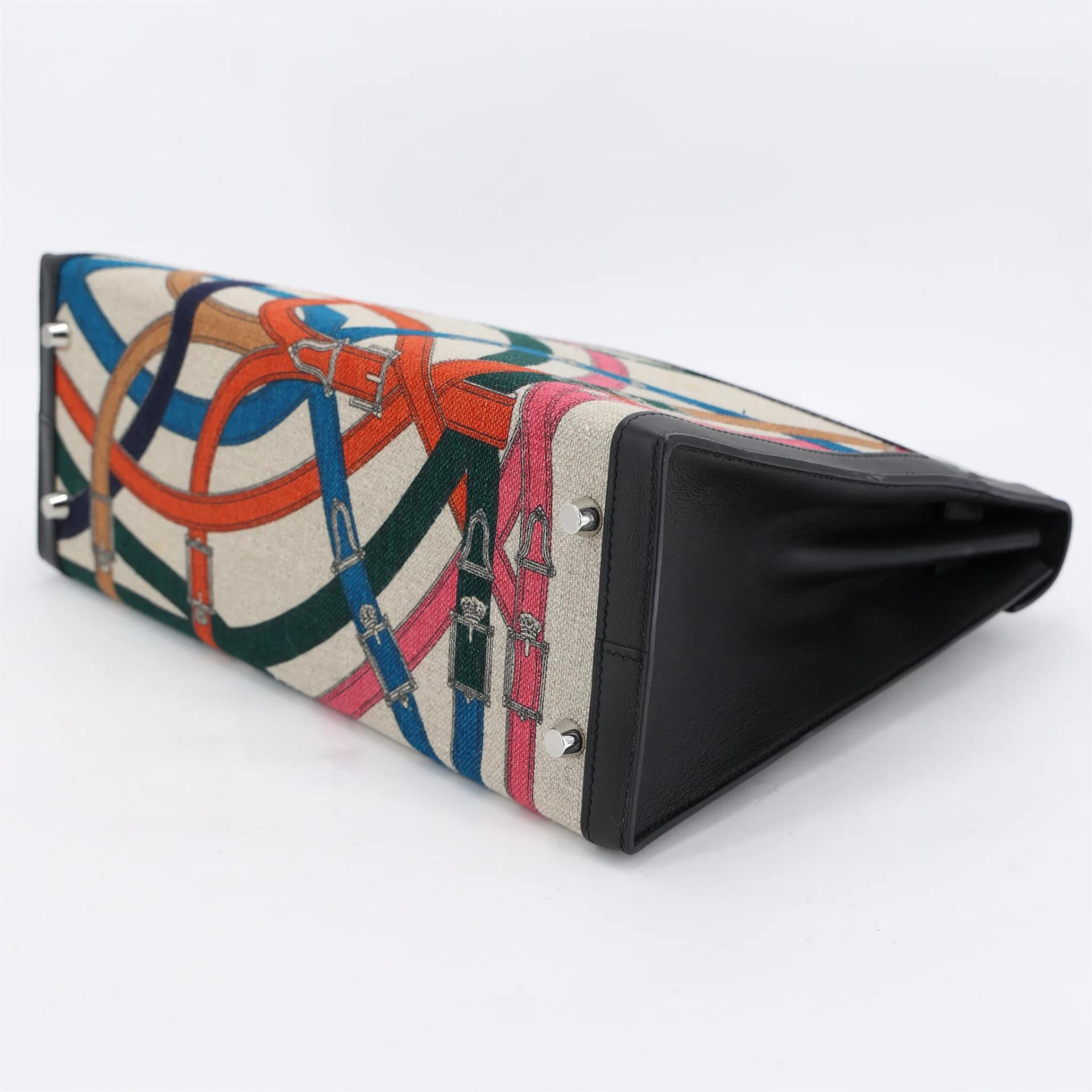 Very Good ( Rank A) HERMÈS Limited Edition Kelly 32 Cavalcadour Sellier Noir (89) Swift Toile Camp canvas Palladium hardware C (2018) - 7